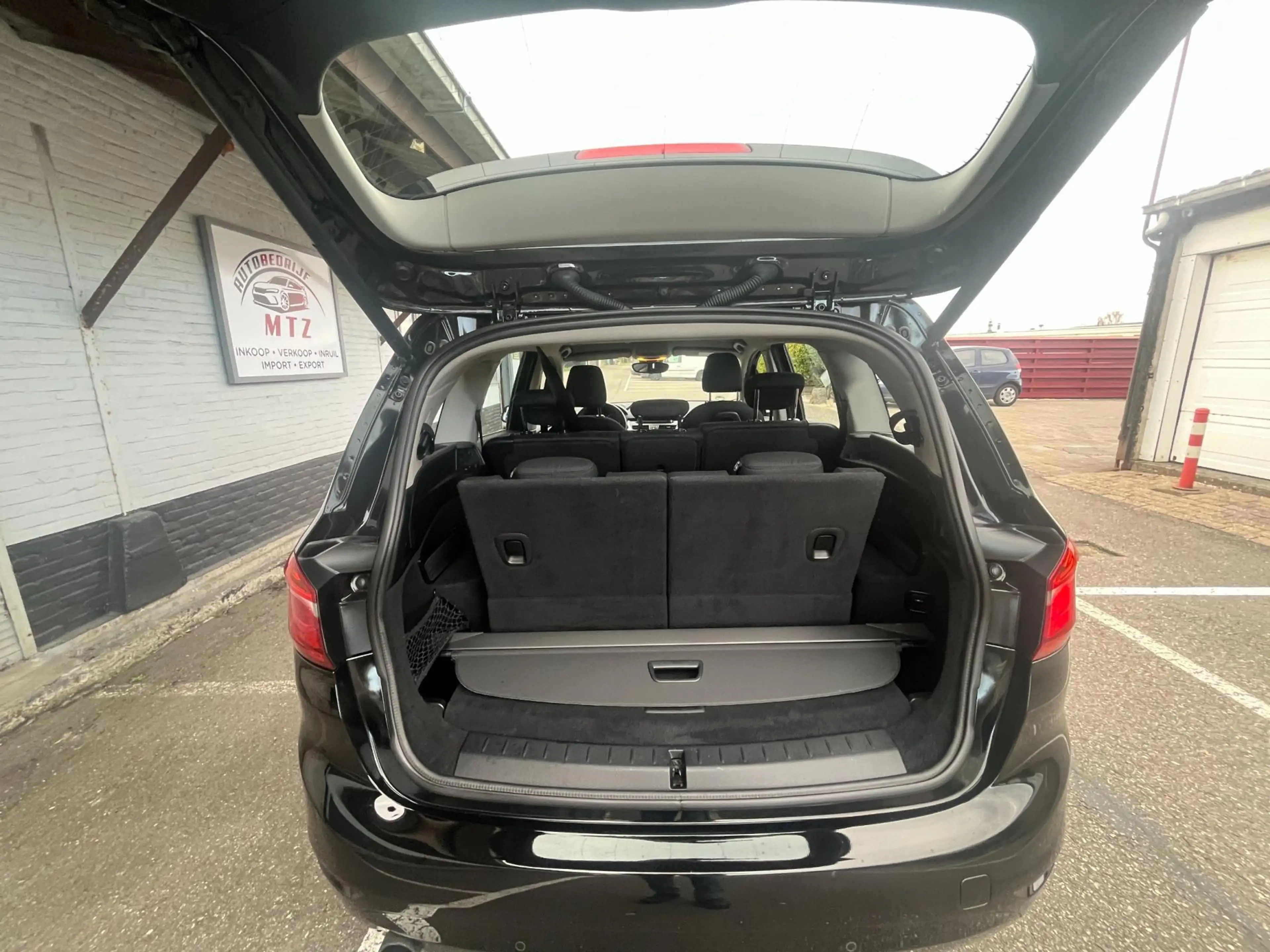 BMW 214 2-serie Gran Tourer 214d Essential 7p./ DEALER OH — photo 9