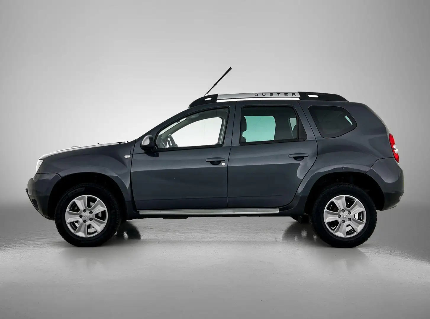 Dacia Duster 1.2 TCe 4x4 Lauréate Grijs - 2