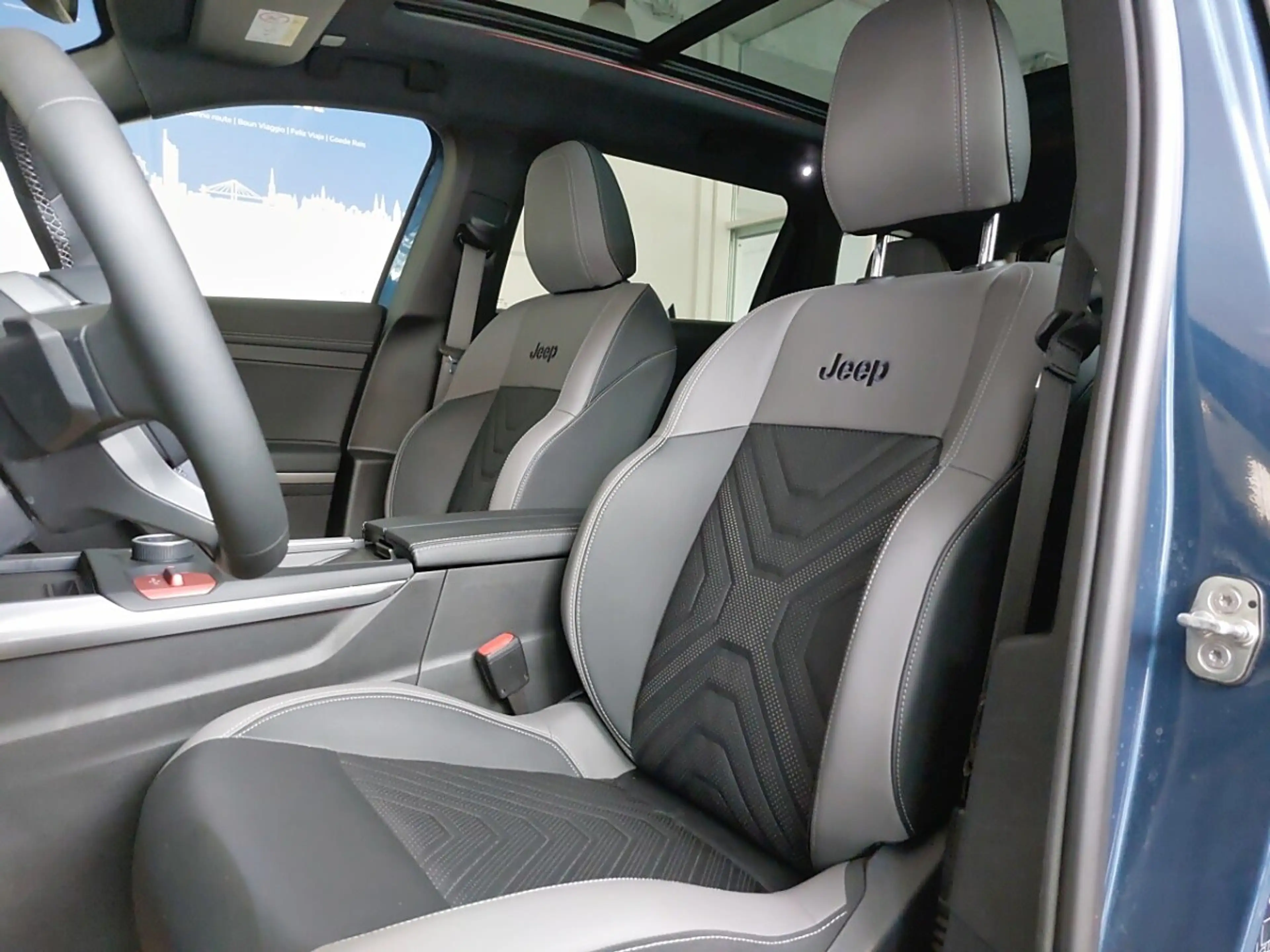 Jeep Compass 1.6 PHEV First Edition e-DCT7 — photo 9