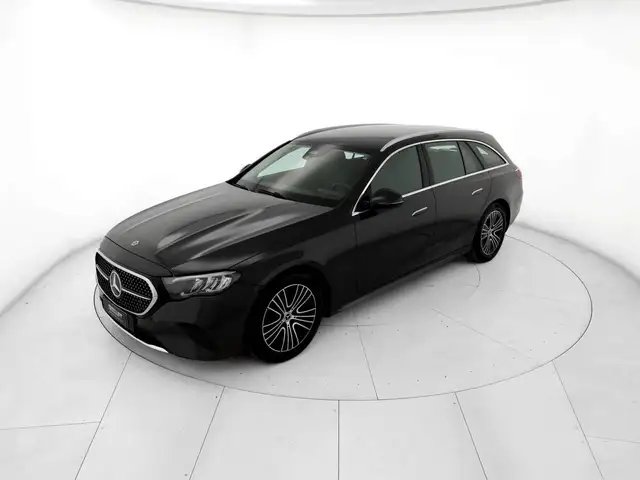 Mercedes-Benz E-Class view 2