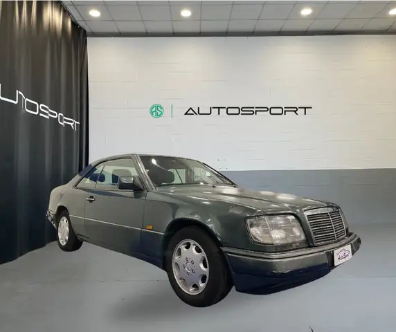 Mercedes-Benz 200 E 200 cat Coupé