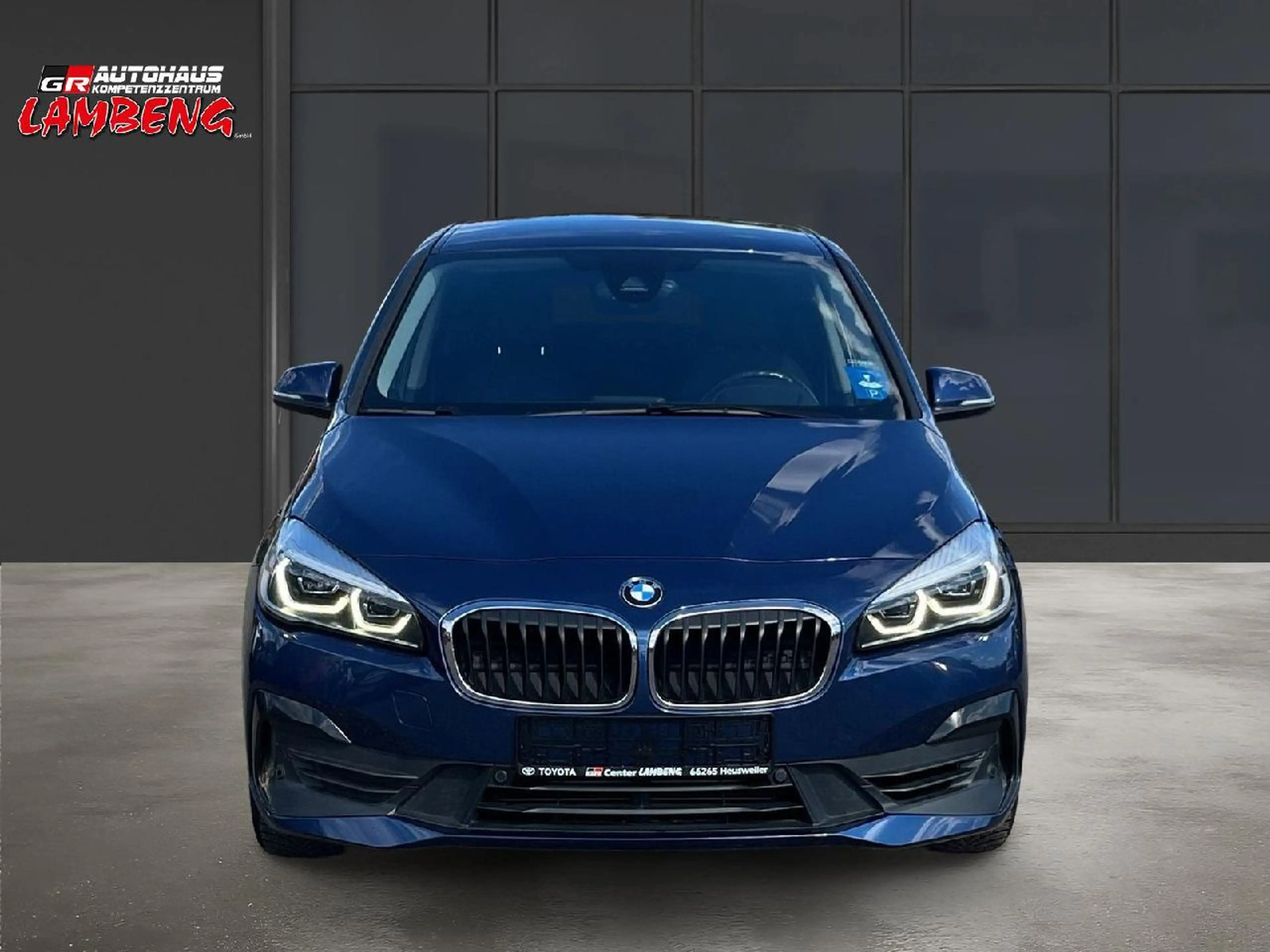 BMW 216 216 i Advantage — photo 5