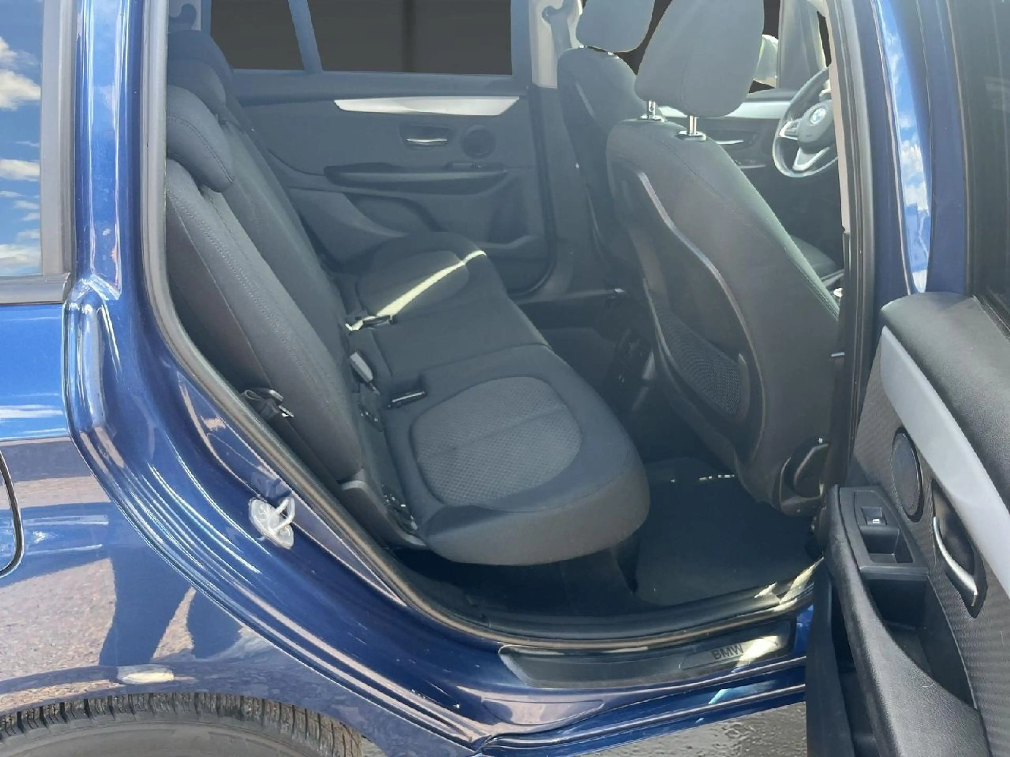 BMW 216 216 i Advantage — photo 7