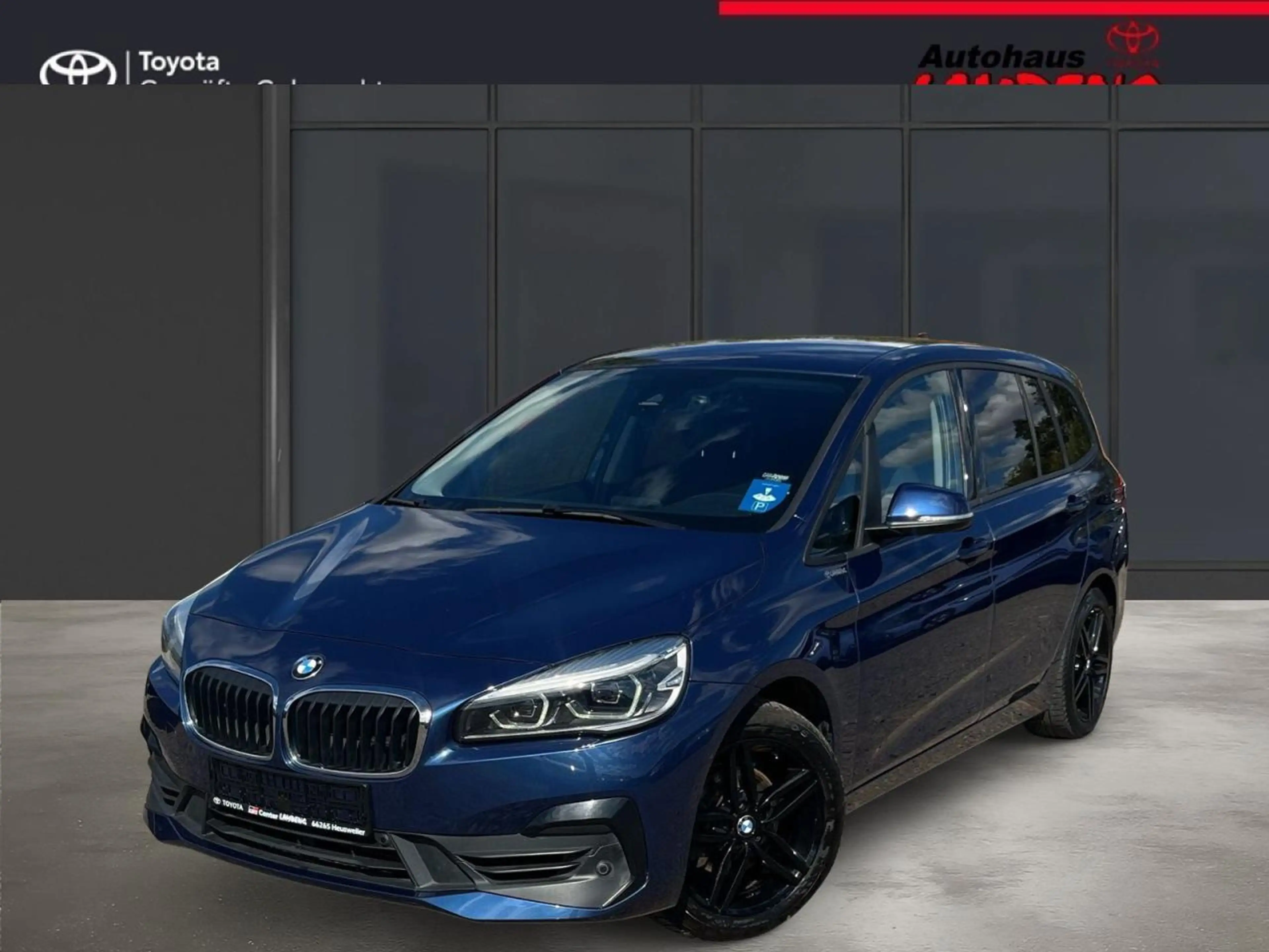 BMW 216 216 i Advantage