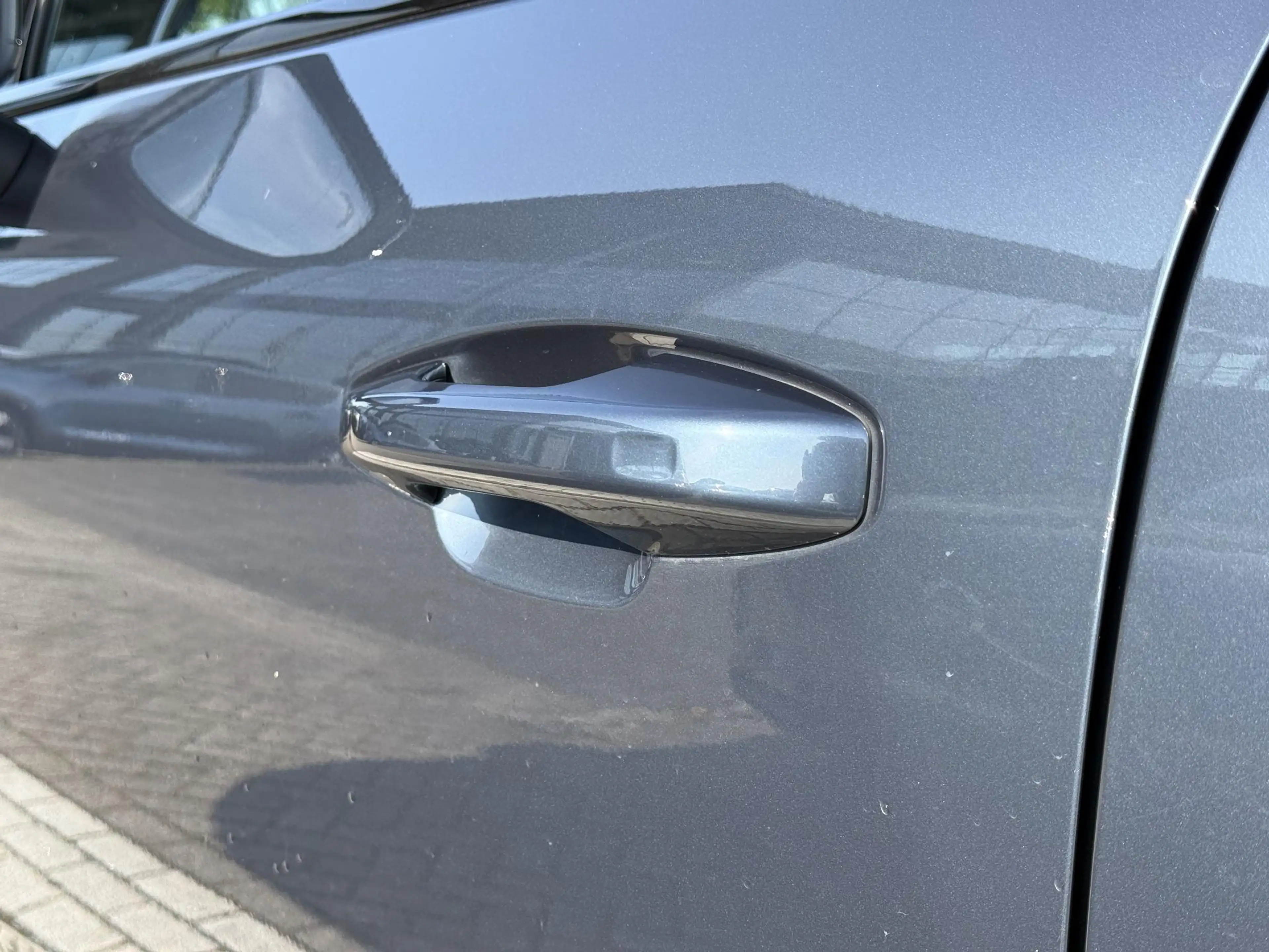 Volvo EX40 Single Motor Extended Range Plus 82 kWh — photo 15