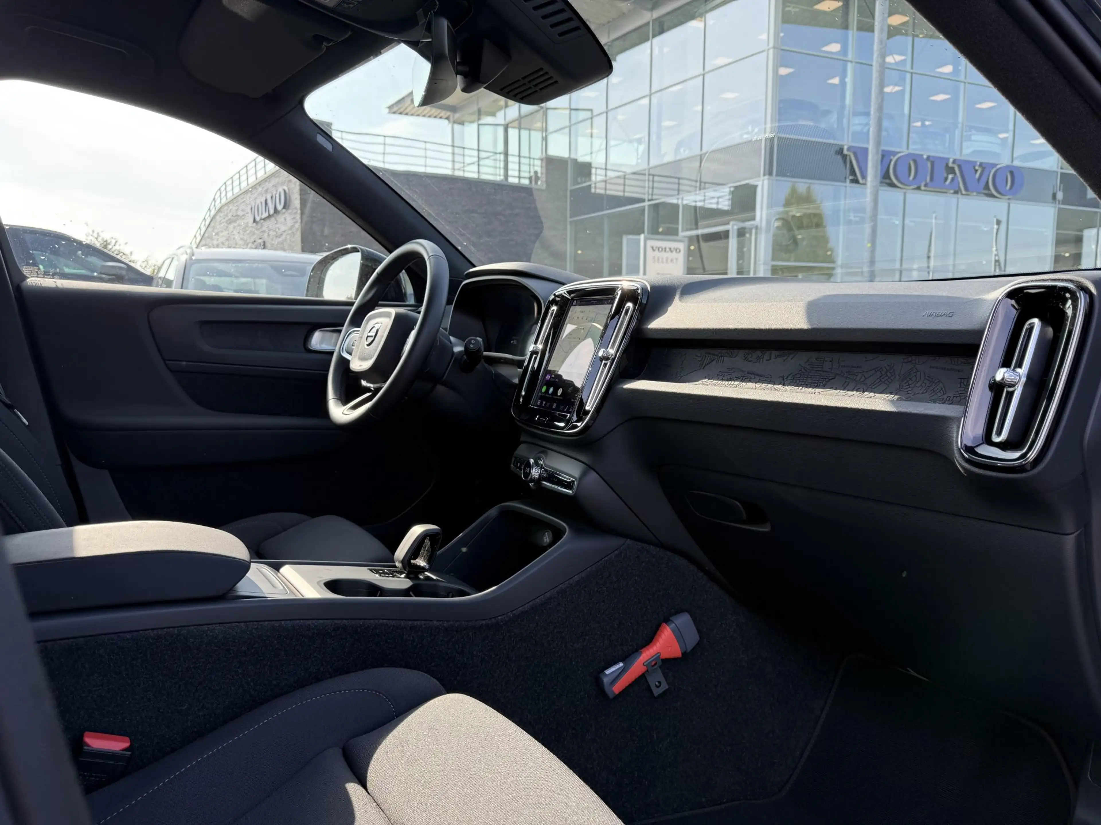 Volvo EX40 Single Motor Extended Range Plus 82 kWh — photo 12