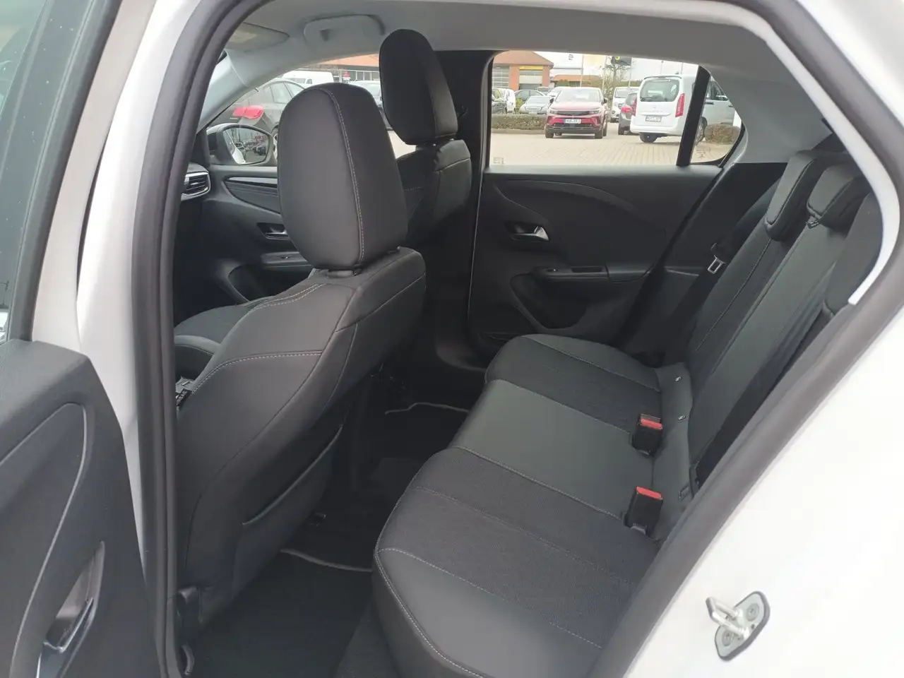 Opel Corsa-e e Elegance 13