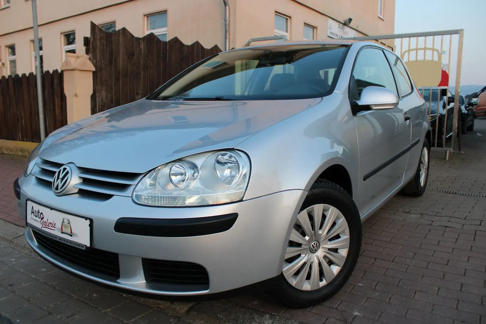 Volkswagen Golf V Lim. Trendline|Klimaanlage|TÜV/AU Neu| Silber - 1