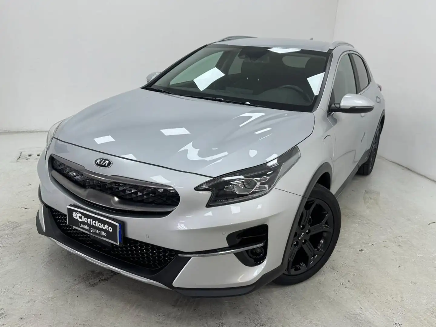 Kia XCeed 1.6 GDi 141 CV PHEV DCT High Tech Argento - 1