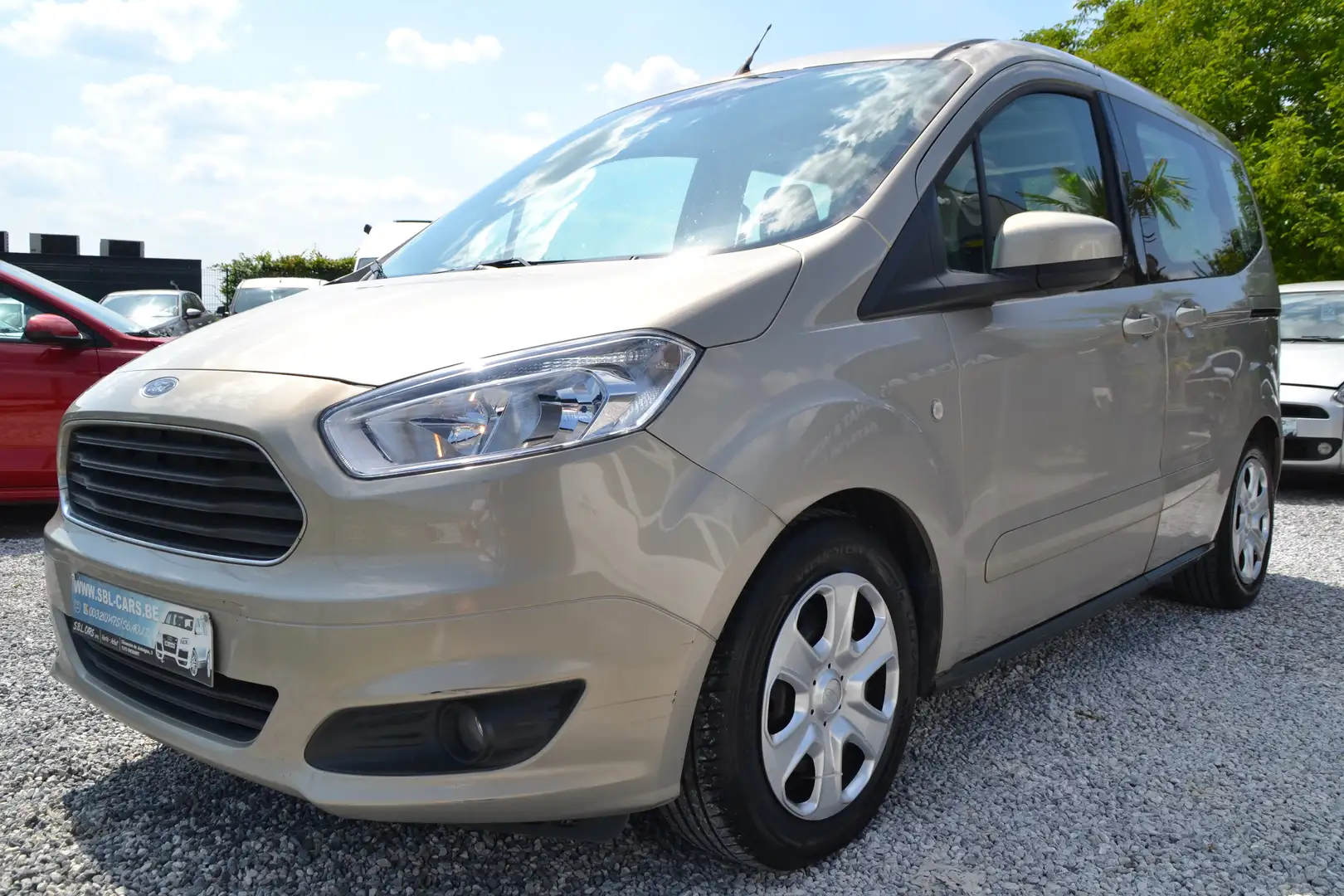 Ford Tourneo Courier 🔥🤩NEW ARRIVAL🤩🔥1.0 EcoBoost Ambiente Goud - 2
