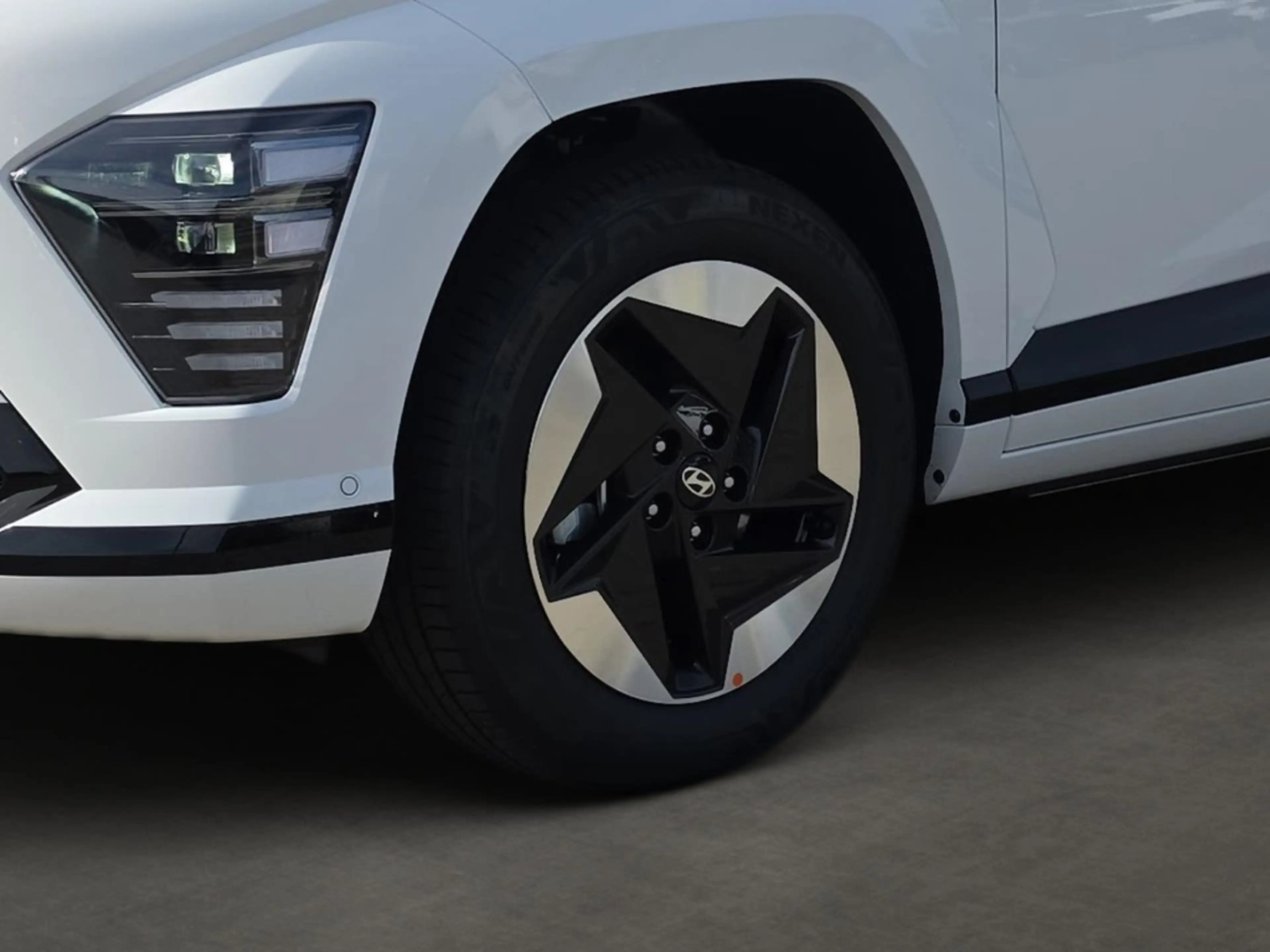 Hyundai KONA Prime Elektro 2WD 64 StandHZG Navi Digitales Cockp — photo 5