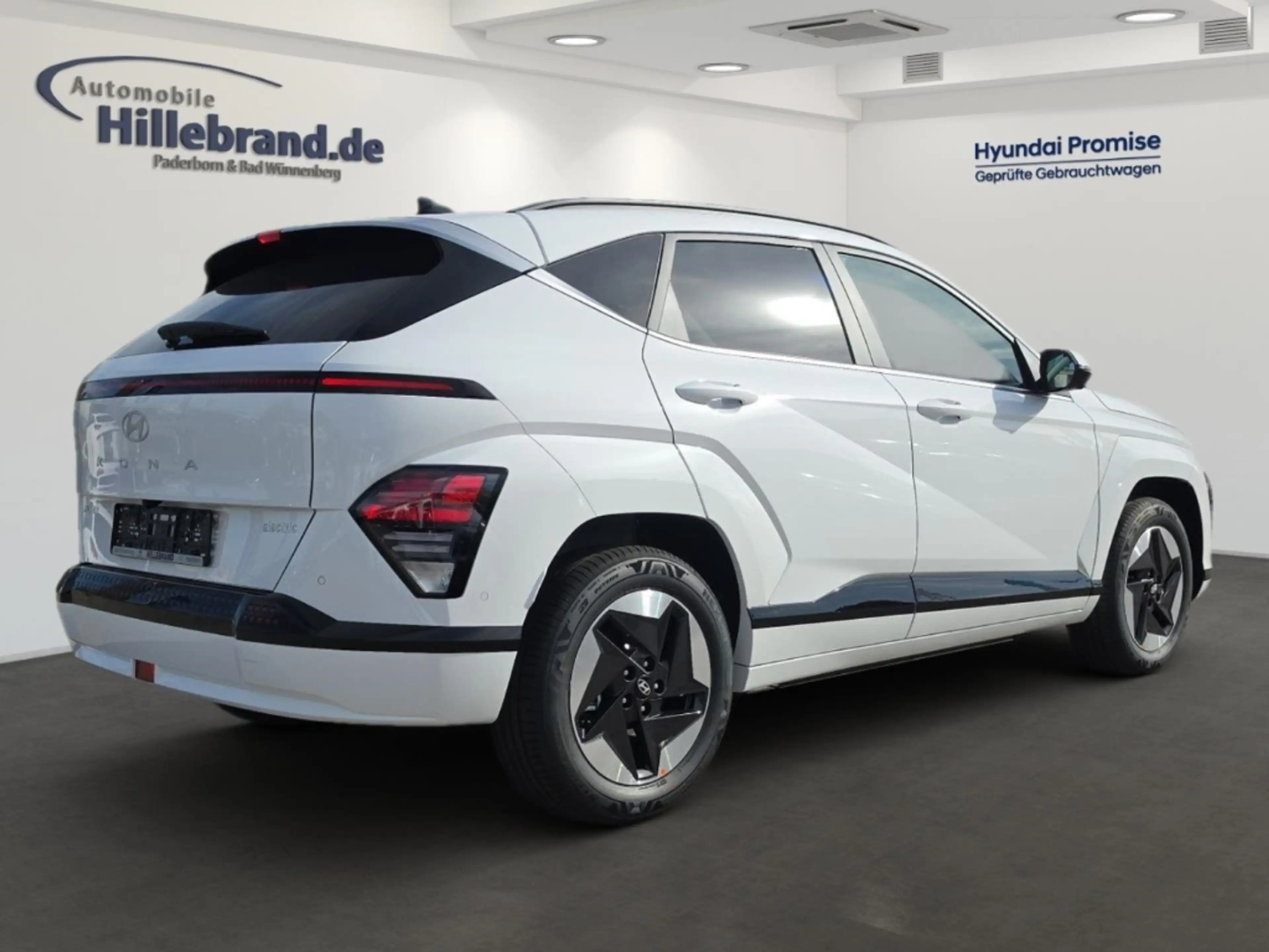Hyundai KONA Prime Elektro 2WD 64 StandHZG Navi Digitales Cockp — photo 3