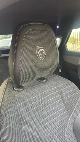 Peugeot 3008 view 8