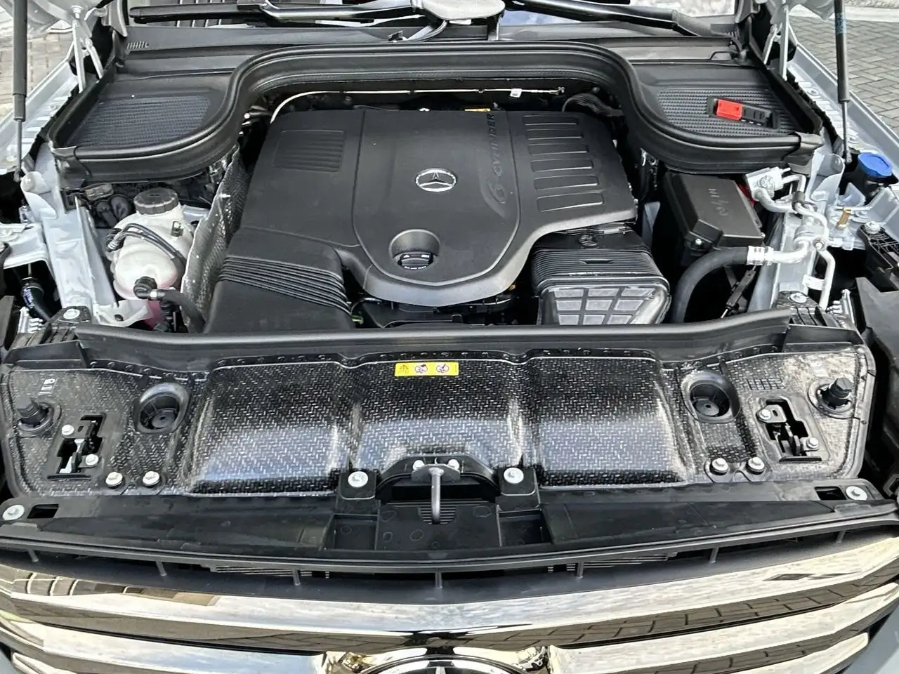 Mercedes-Benz GLS снимка Mercedes-Benz GLS