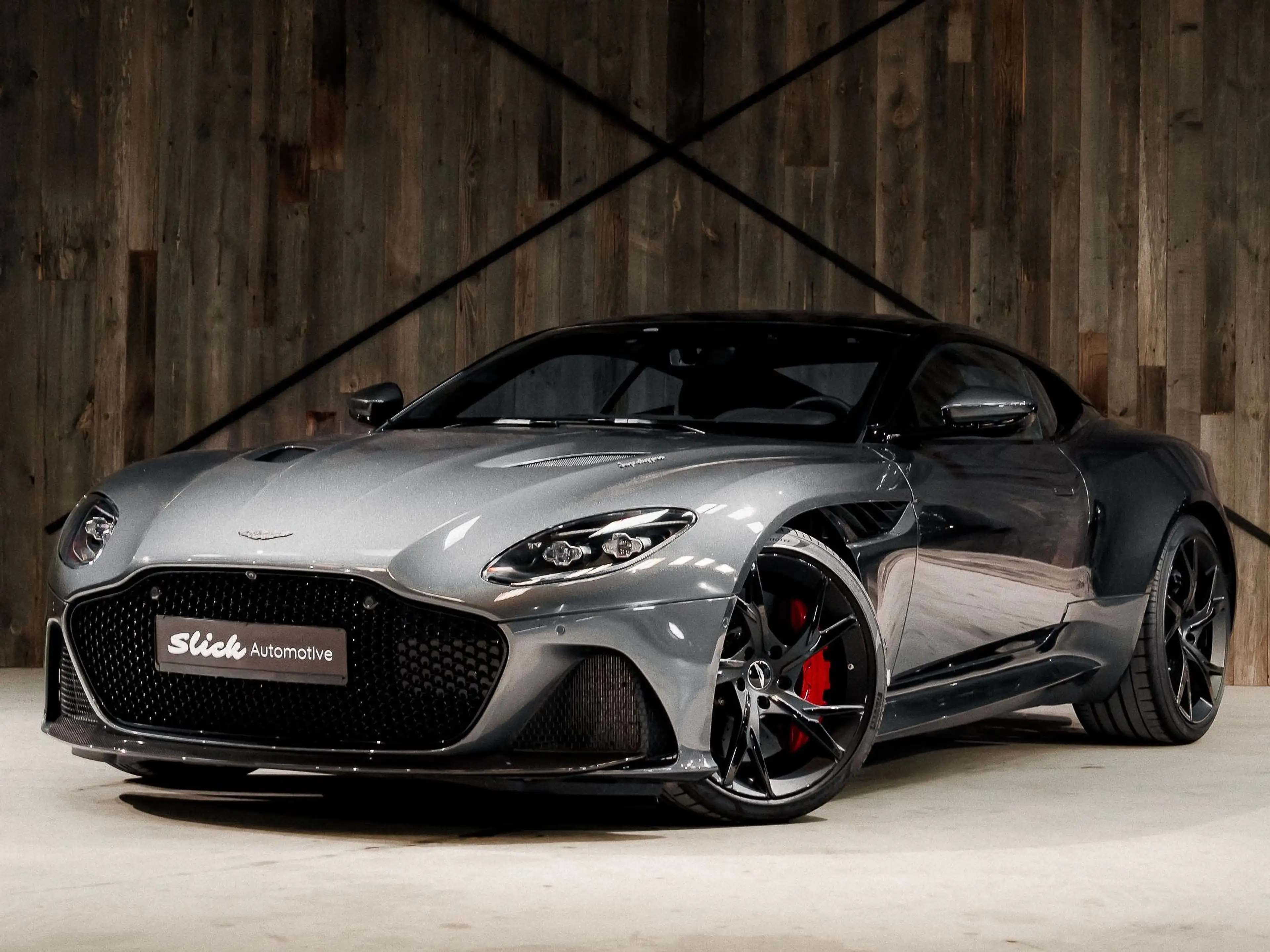 Aston Martin DBS Superleggera