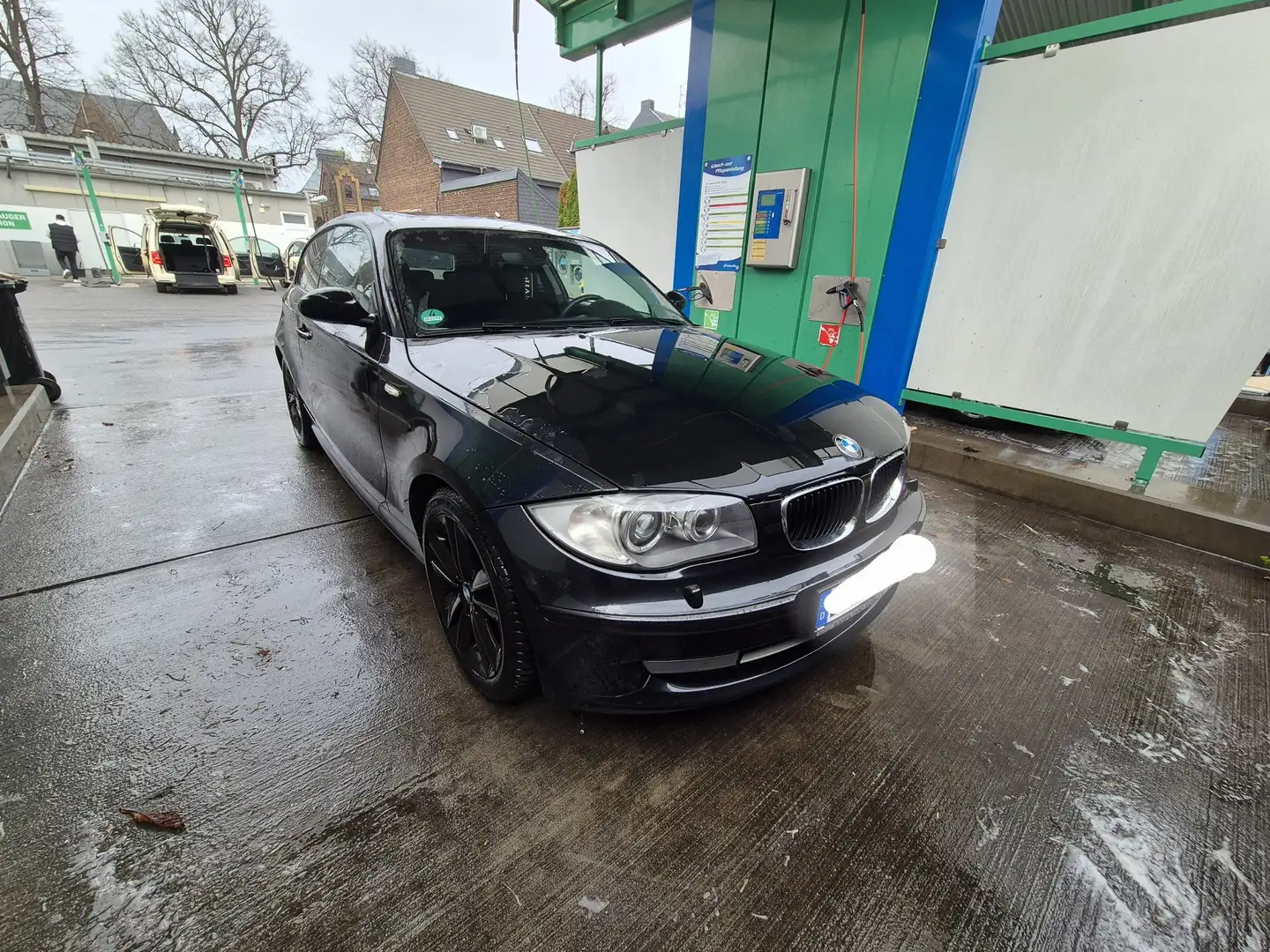 BMW 120 120i Automatik - Xenon - Panoramadach Schwarz - 1