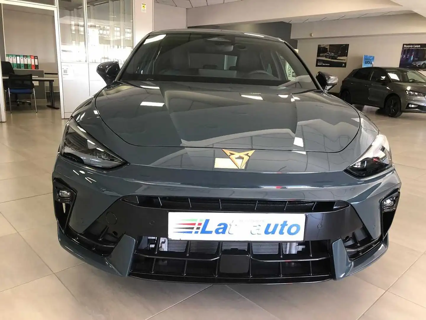 CUPRA Leon 1.5 TSI 150 CV Edge ( CAMBIO MANUALE ) Gris - 2