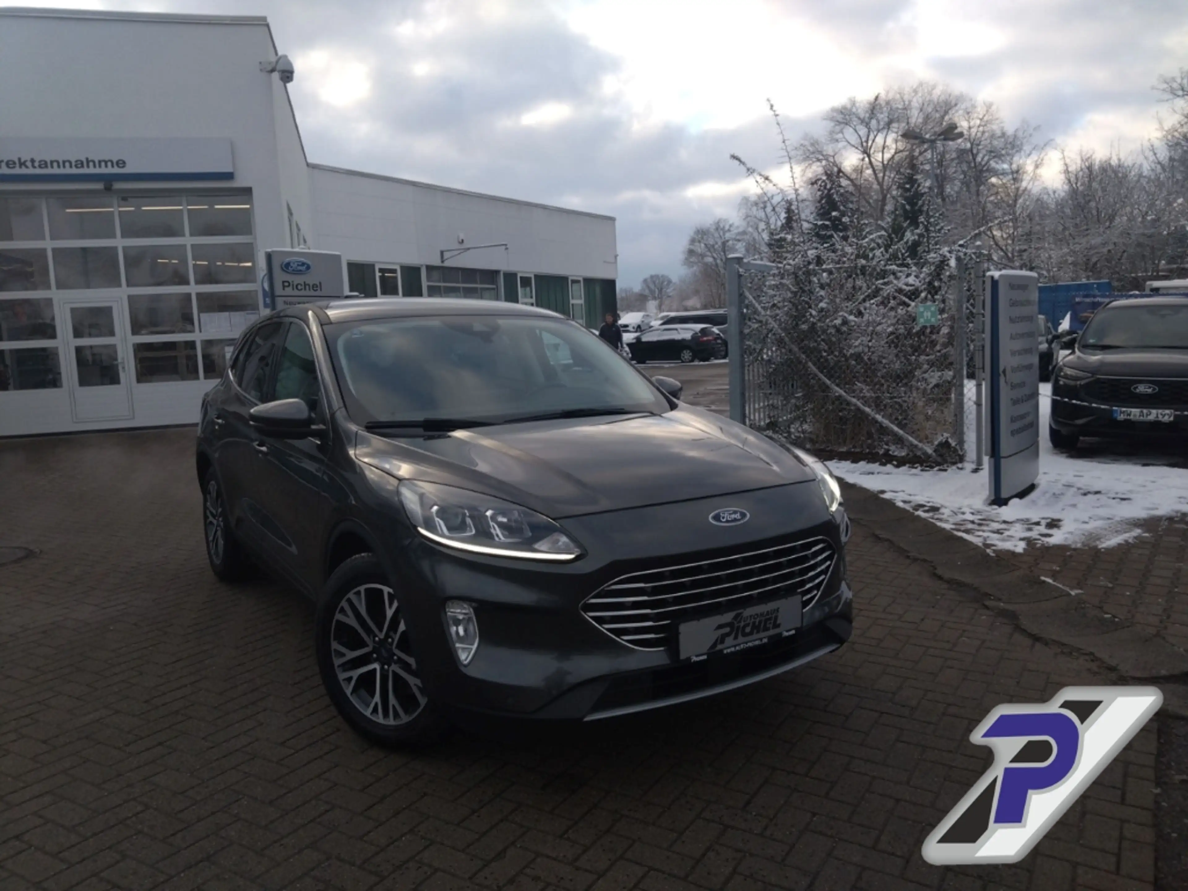 Ford Kuga PHEV Titanium NAVI+KEYFREE+WINTER-PAKET — photo 8