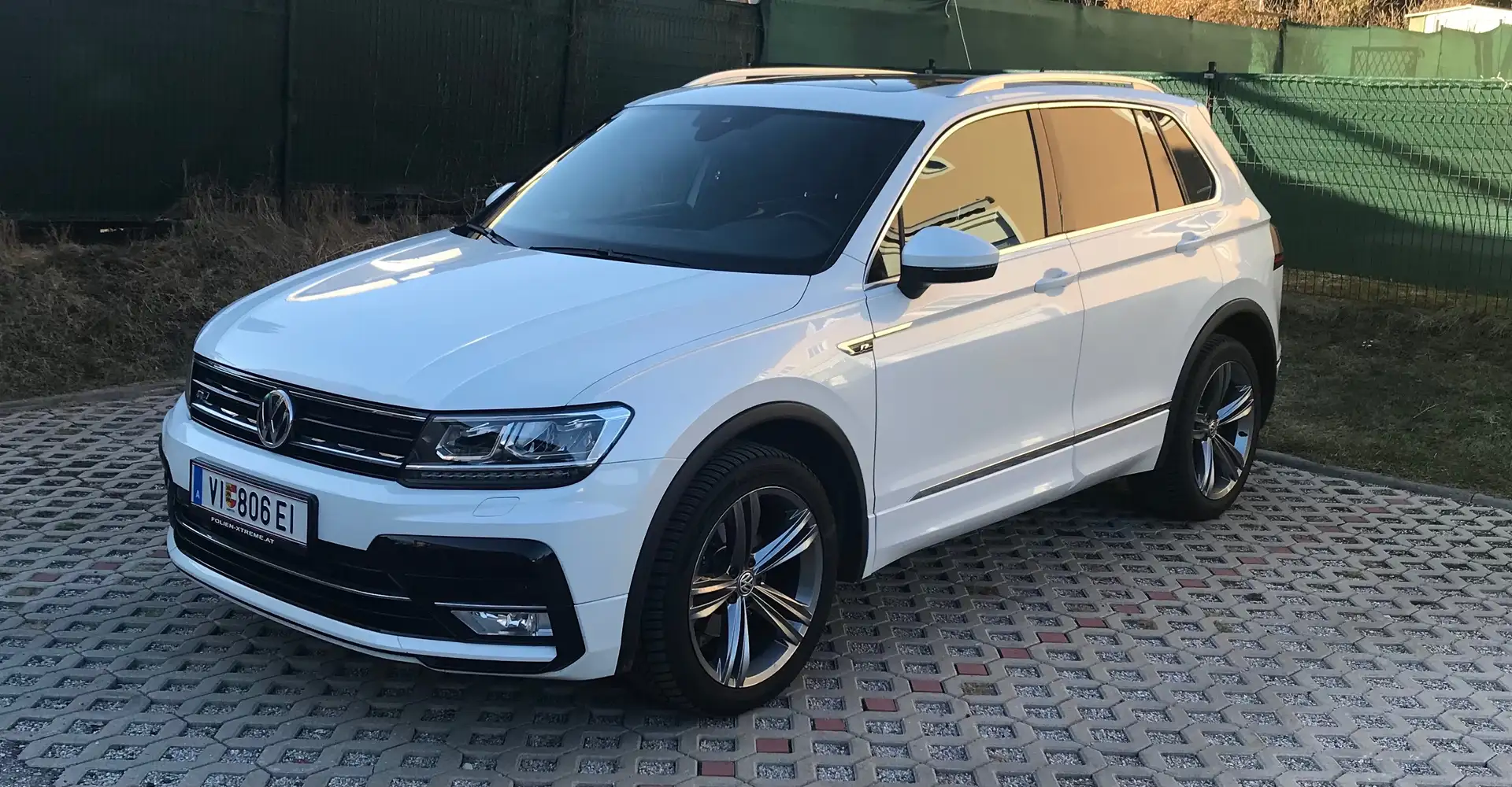 Volkswagen Tiguan 2,0 Tdi SCR 4Motion Sky DSG White - 1
