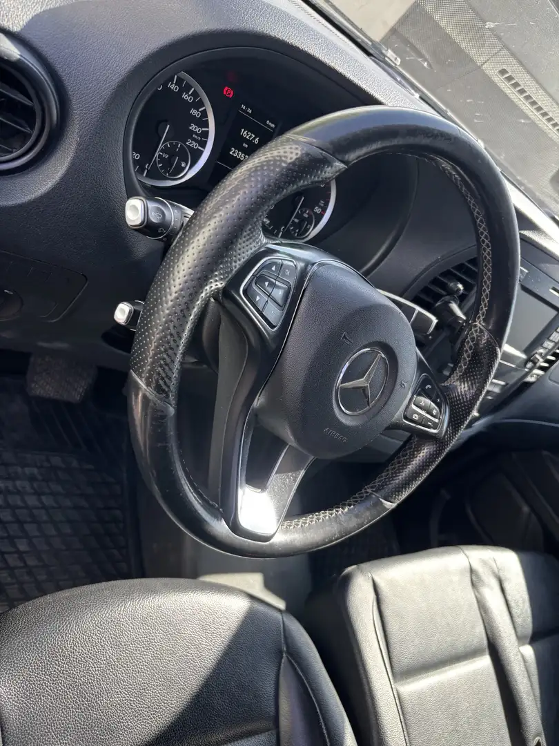 Mercedes-Benz Vito Furgón 119 CDI Compacta Aut. - 2