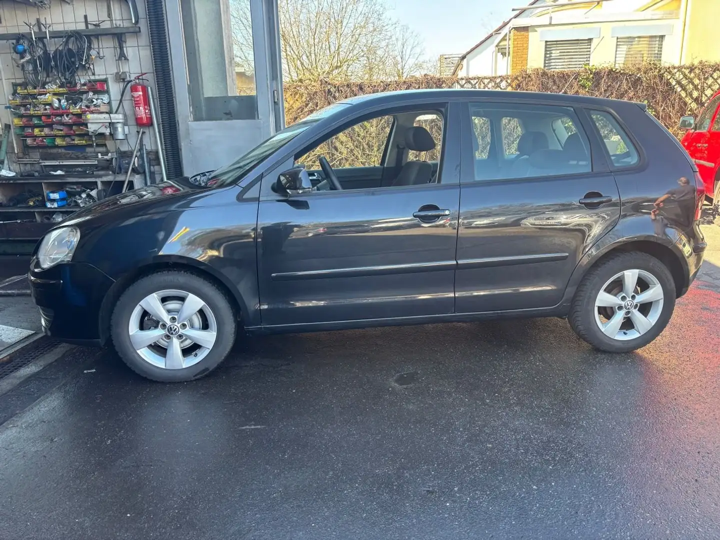Volkswagen Polo 1.4 Comfortline Чорний - 1
