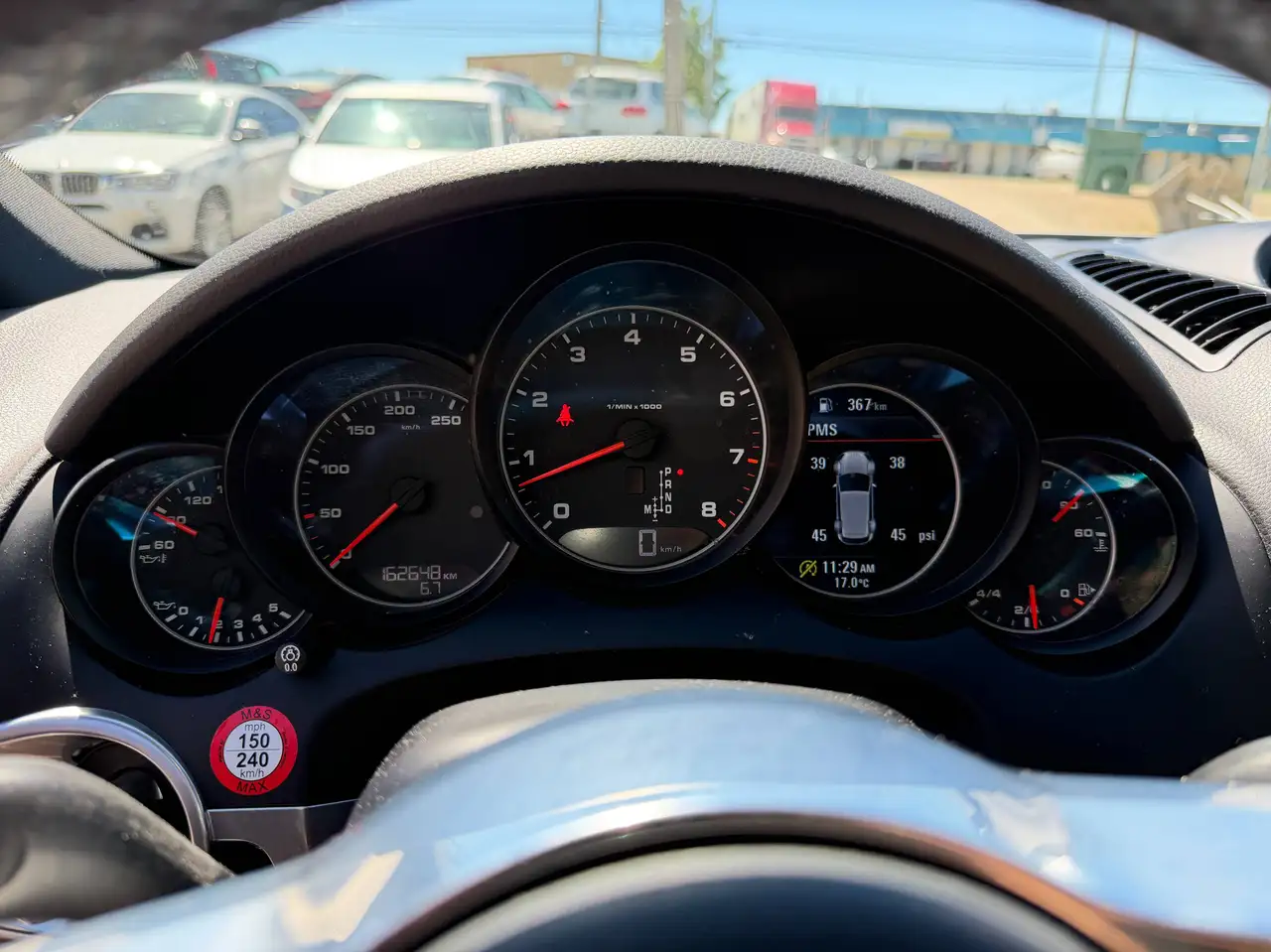 Porsche Cayenne снимка Porsche Cayenne