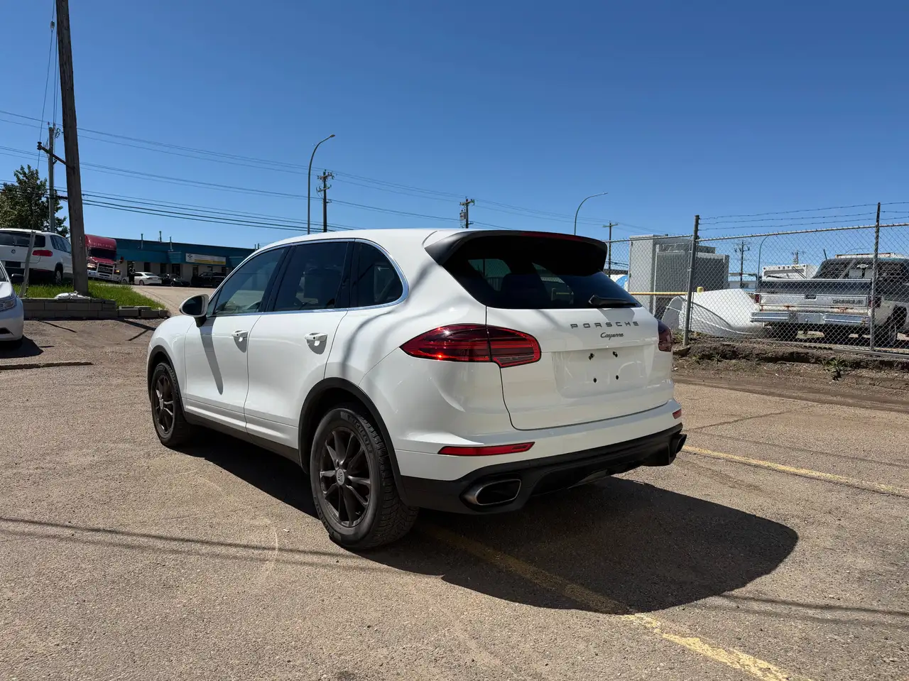 Porsche Cayenne снимка Porsche Cayenne