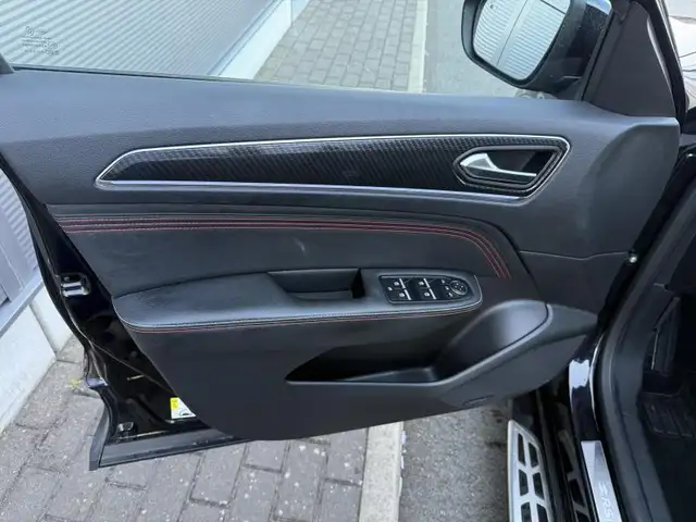 Renault Arkana view 13