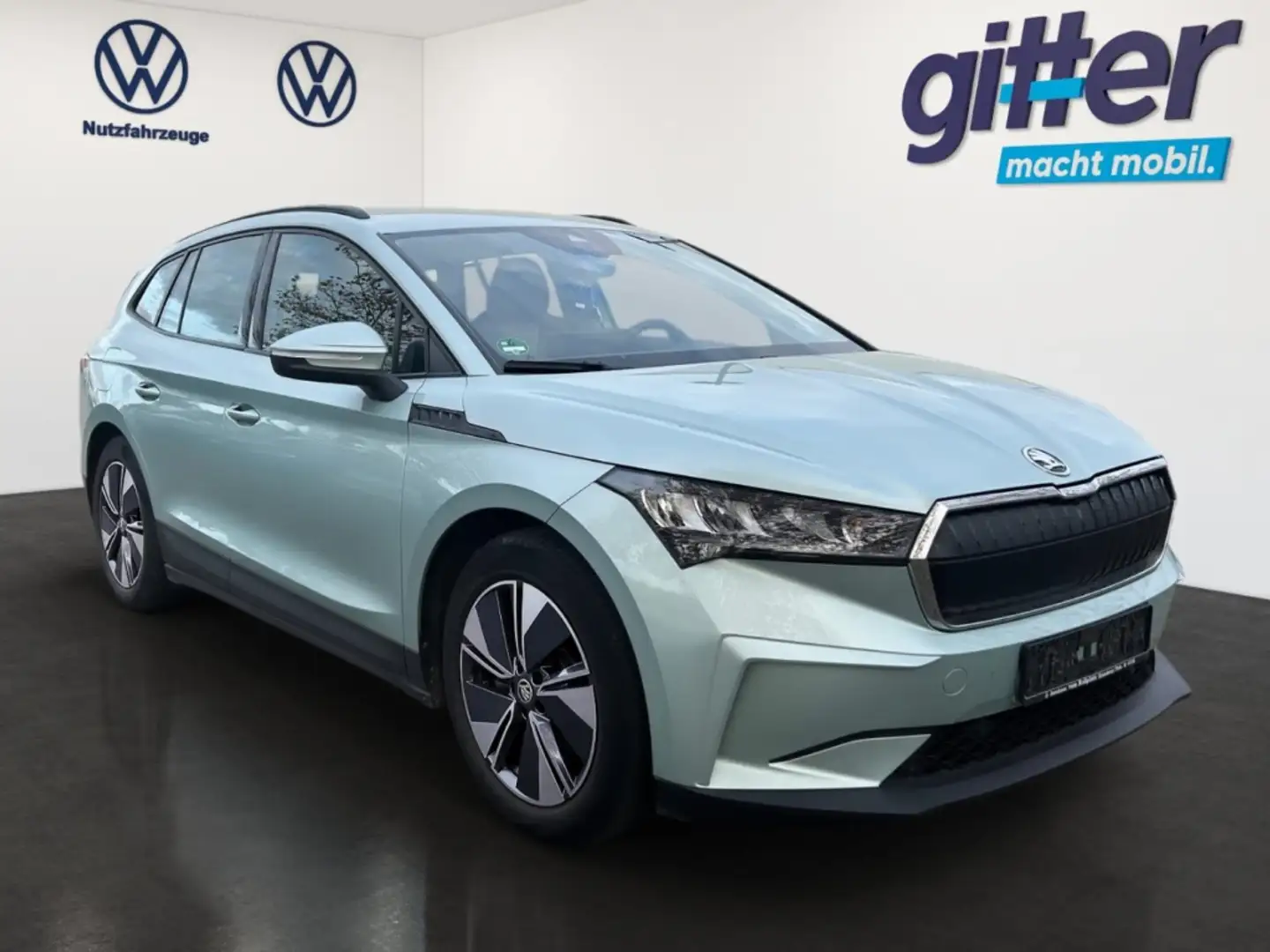 Skoda Enyaq 60 Lodge AHK WÄRMEPUMPE ACC LENKRADHEIZUNG Silber - 2