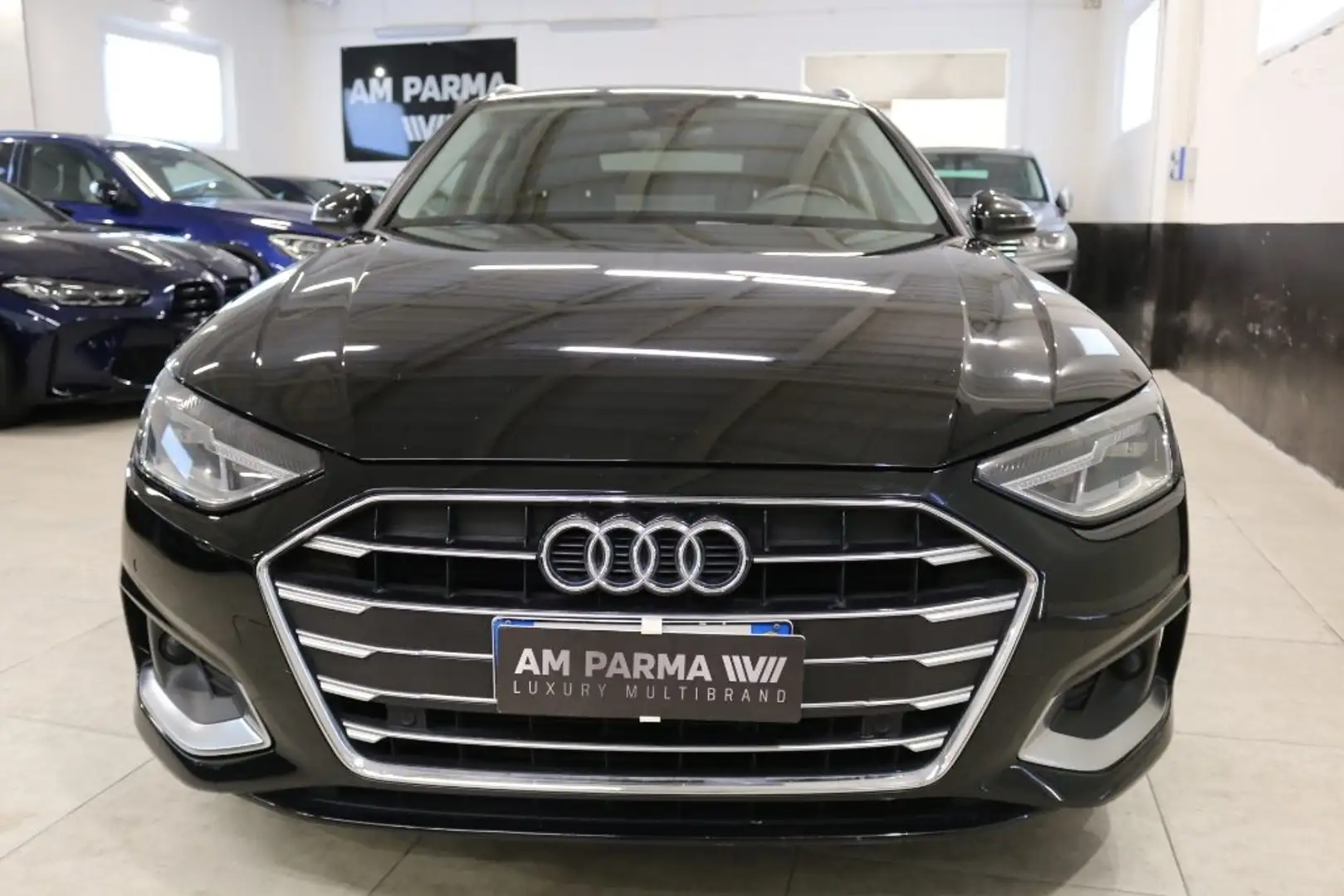 Audi A4 40 TDI S tronic Business Advanced Noir - 2