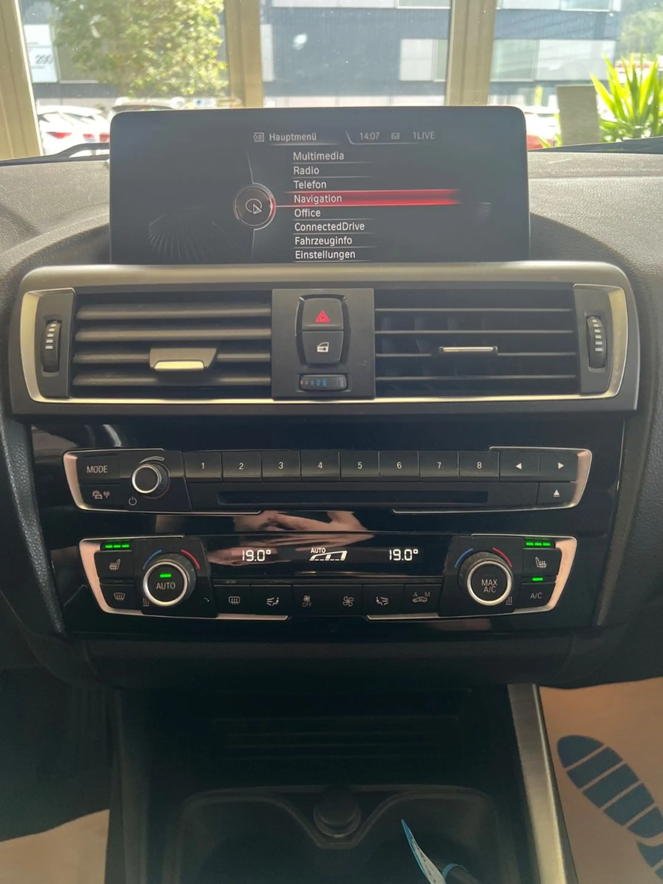 BMW 120 i M Sport Paket  * NAVI * SITZHEIZUNG * — photo 14