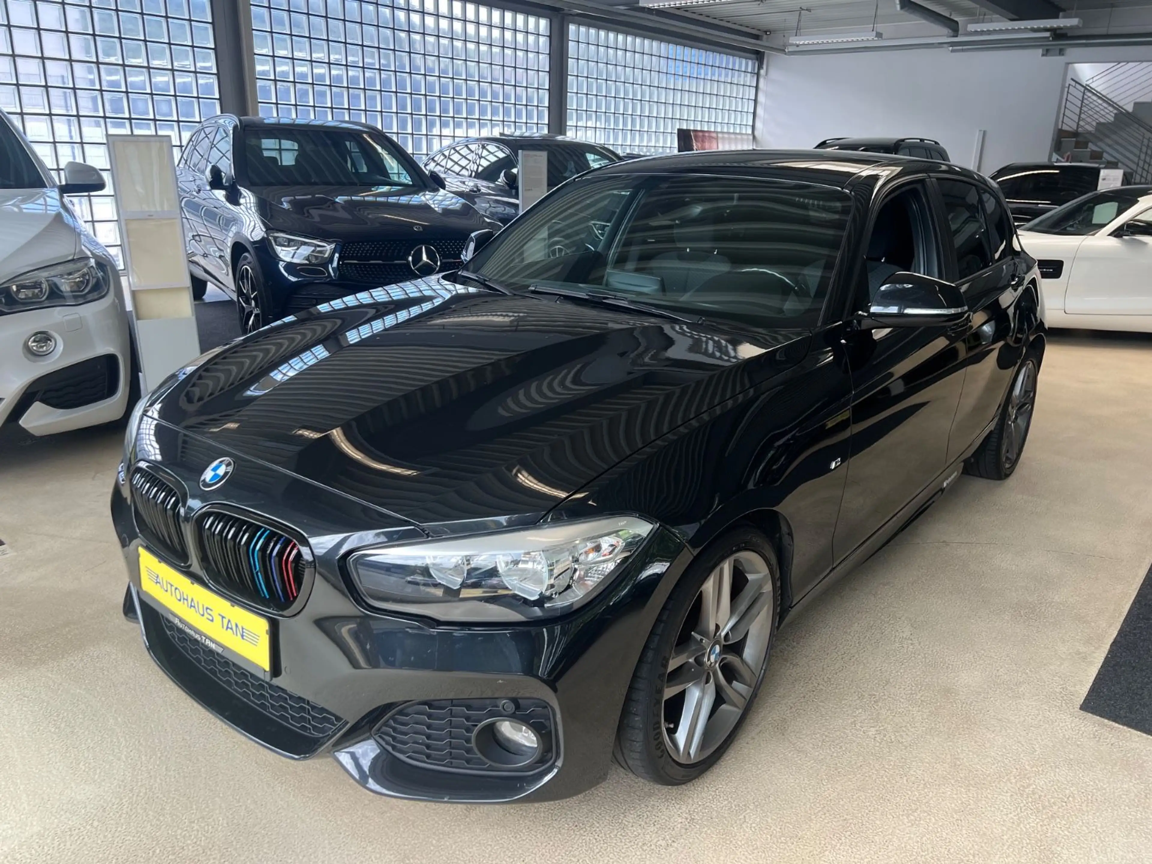 BMW 120 i M Sport Paket  * NAVI * SITZHEIZUNG * — photo 9