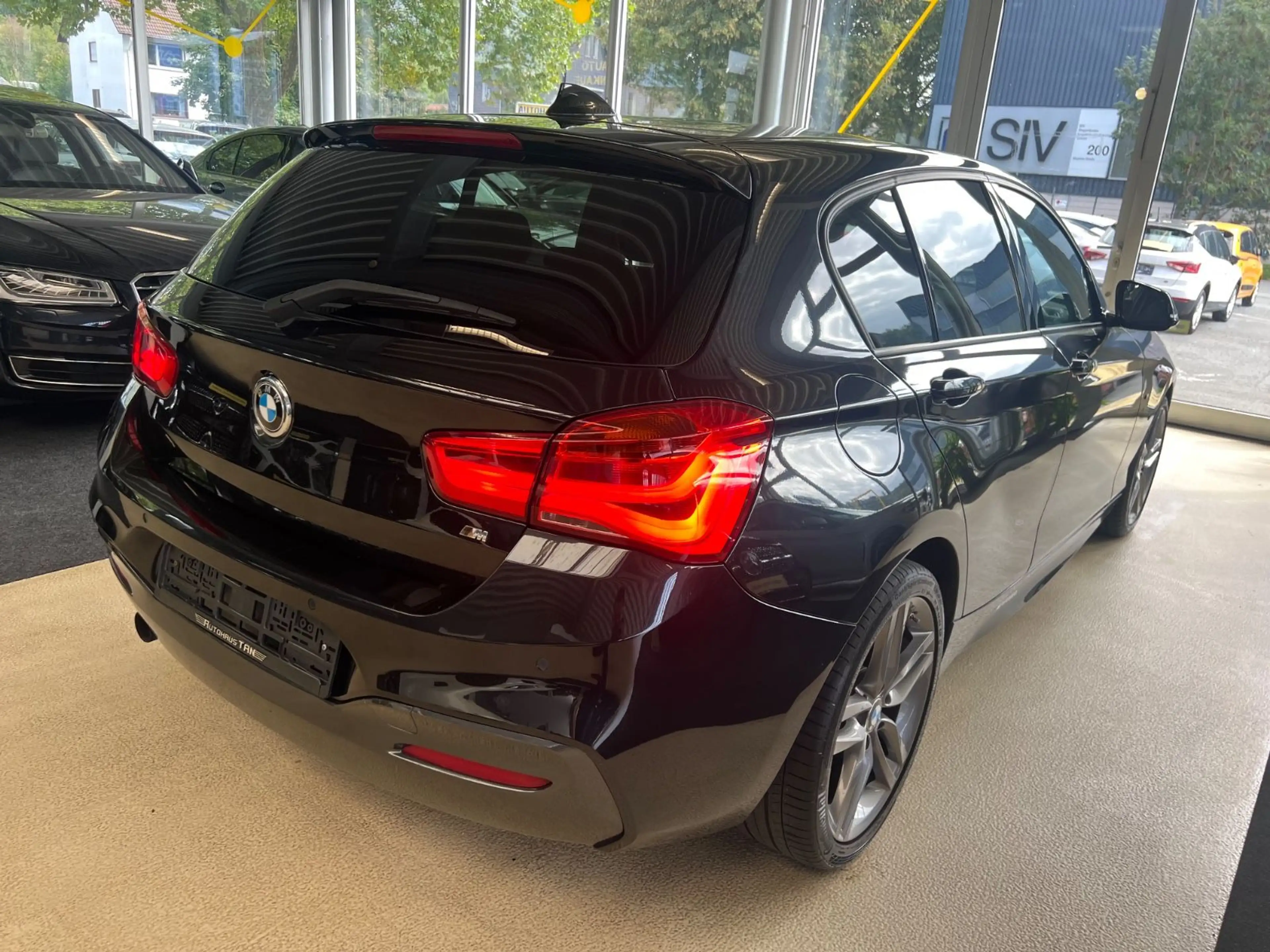 BMW 120 i M Sport Paket  * NAVI * SITZHEIZUNG * — photo 5