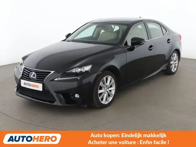 Lexus IS 300 IS 300h