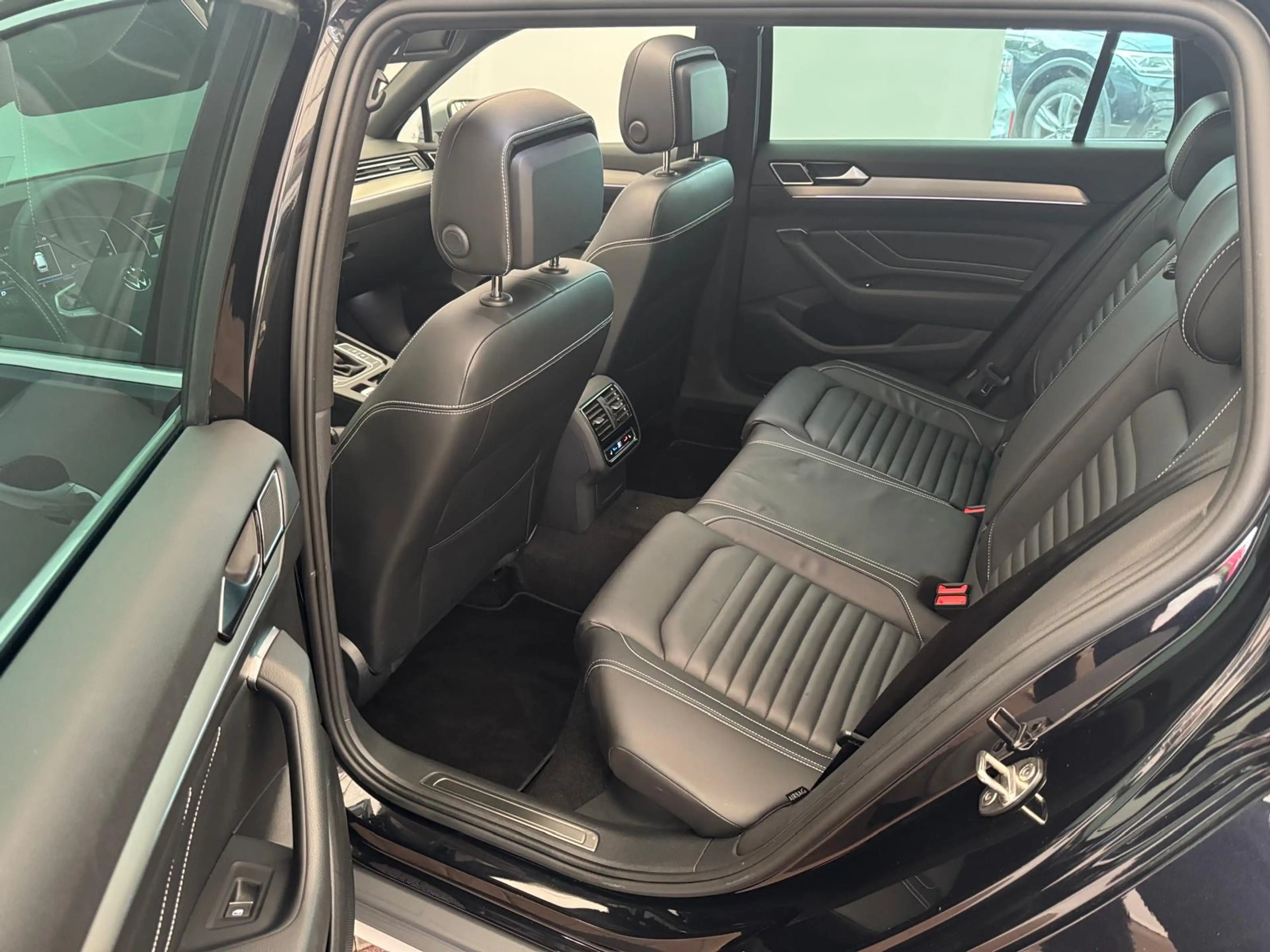Volkswagen Passat ALLTRACK 2.0TDI 4M DSG+PANO+STHZ+HUD+360°KAMERA... — photo 14