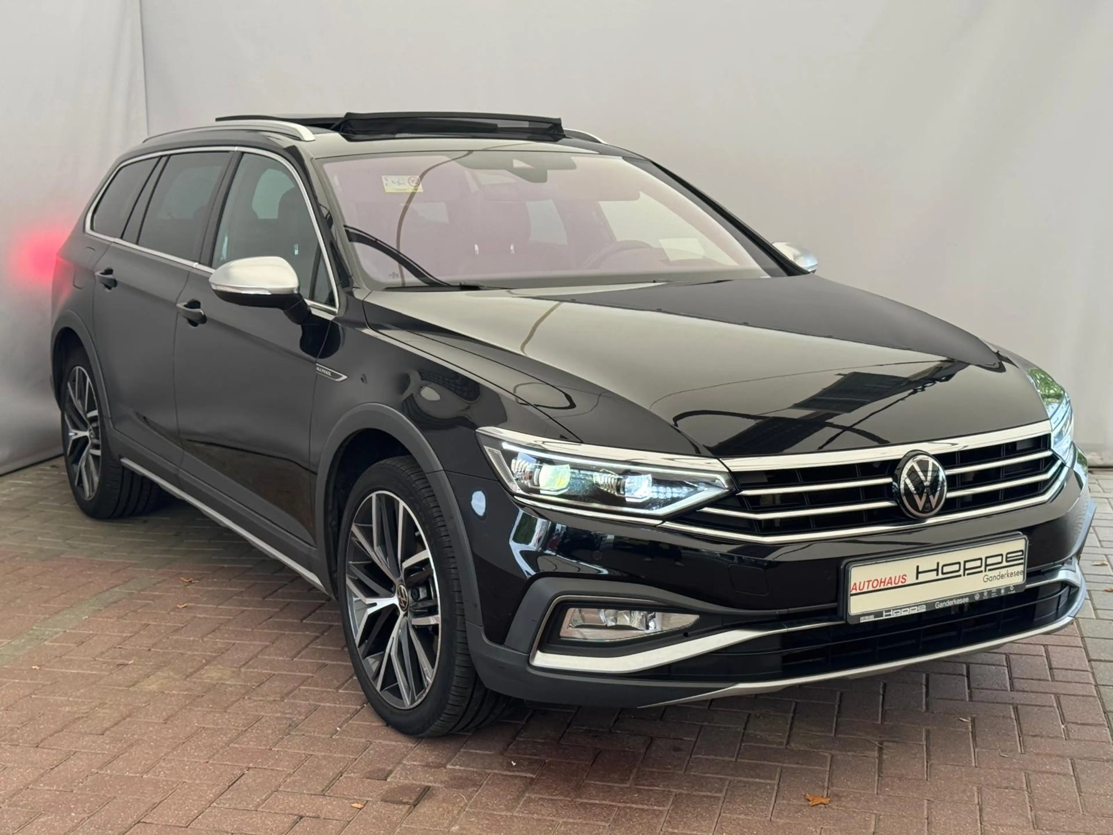Volkswagen Passat ALLTRACK 2.0TDI 4M DSG+PANO+STHZ+HUD+360°KAMERA... — photo 2