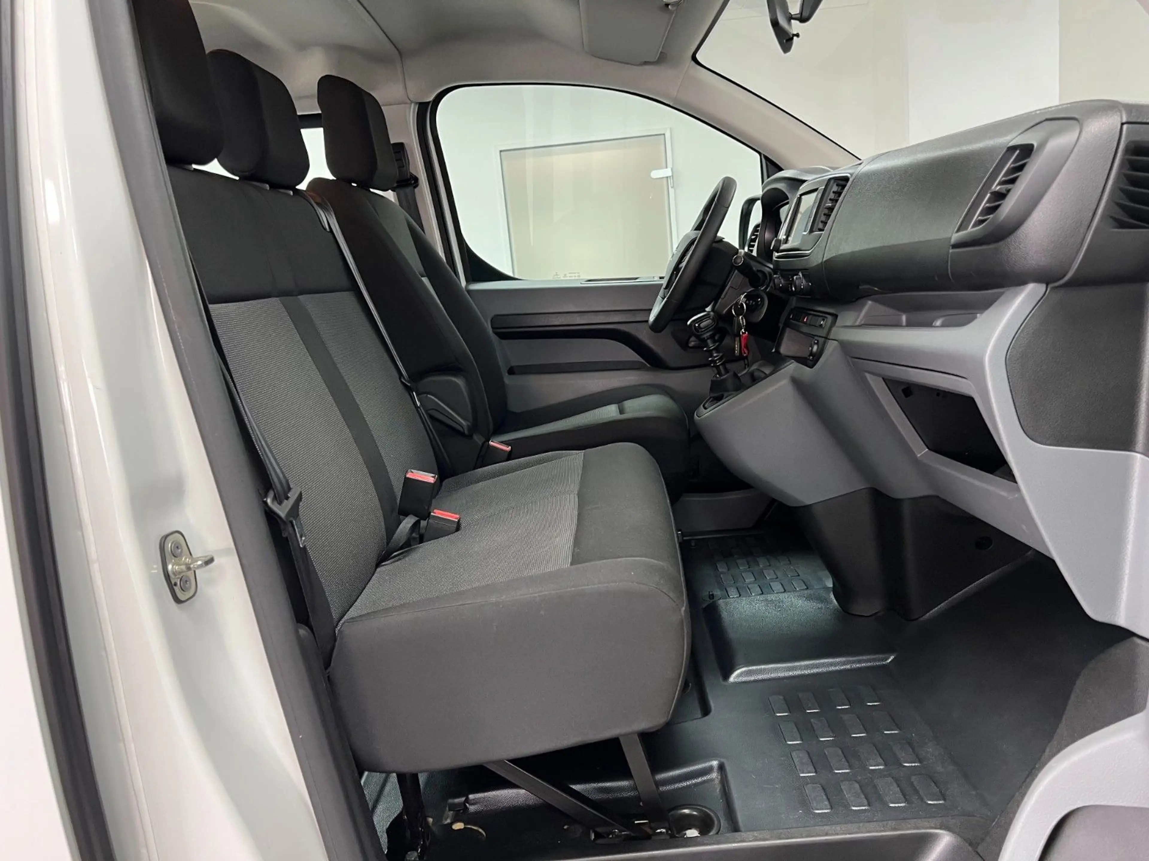 Opel Vivaro Kombi/NAVI/KAM /CARPL/DAB/TEMP/9Sitz — photo 11