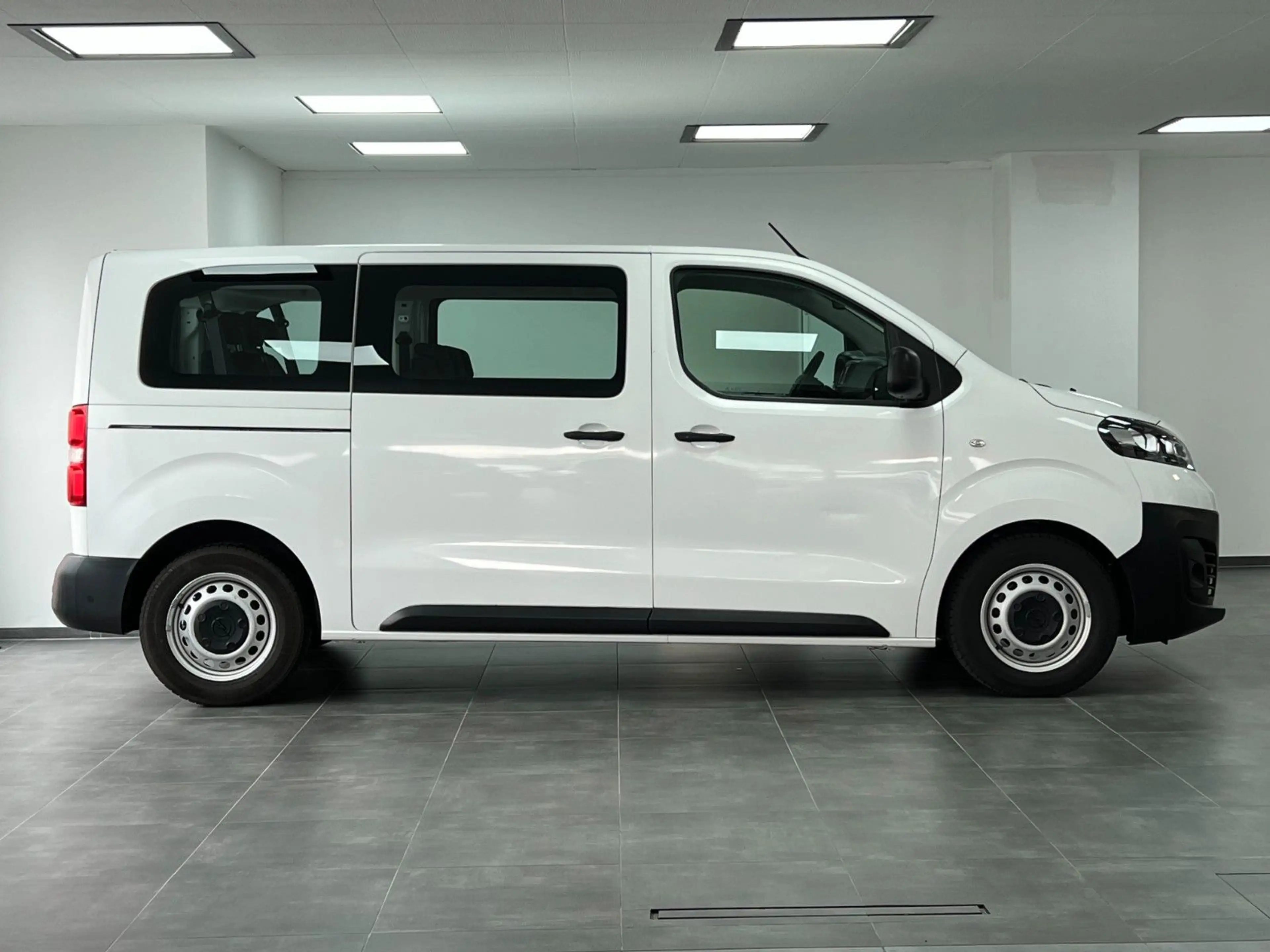 Opel Vivaro Kombi/NAVI/KAM /CARPL/DAB/TEMP/9Sitz — photo 3