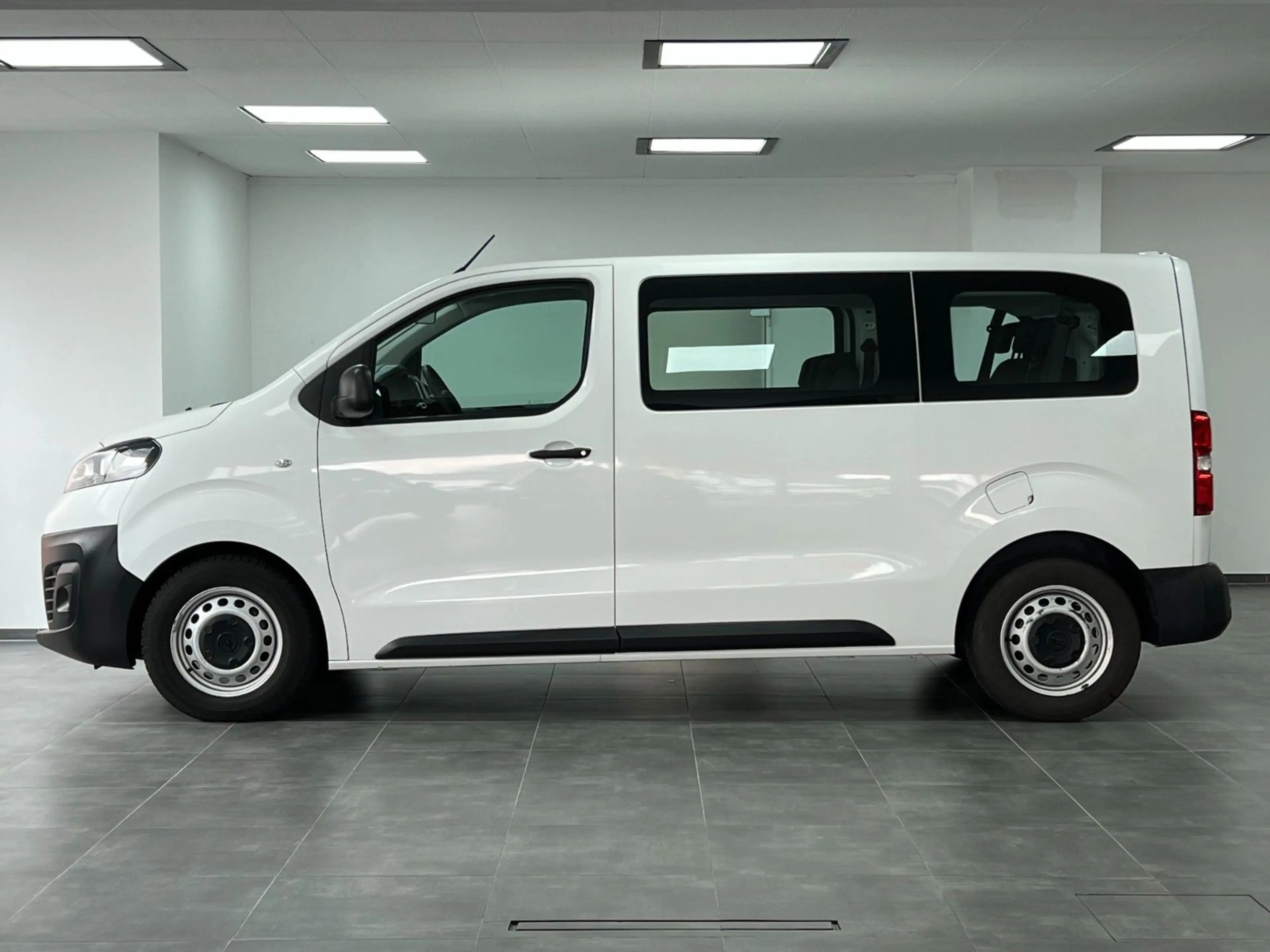 Opel Vivaro Kombi/NAVI/KAM /CARPL/DAB/TEMP/9Sitz — photo 4