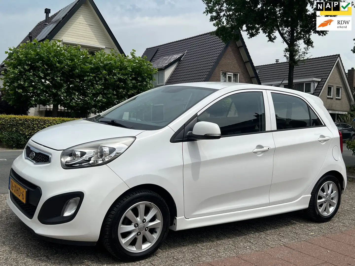 Kia Picanto 1.2 CVVT ISG Plus Pack 106.000 km NL-AUTO-NAP. Wit - 1