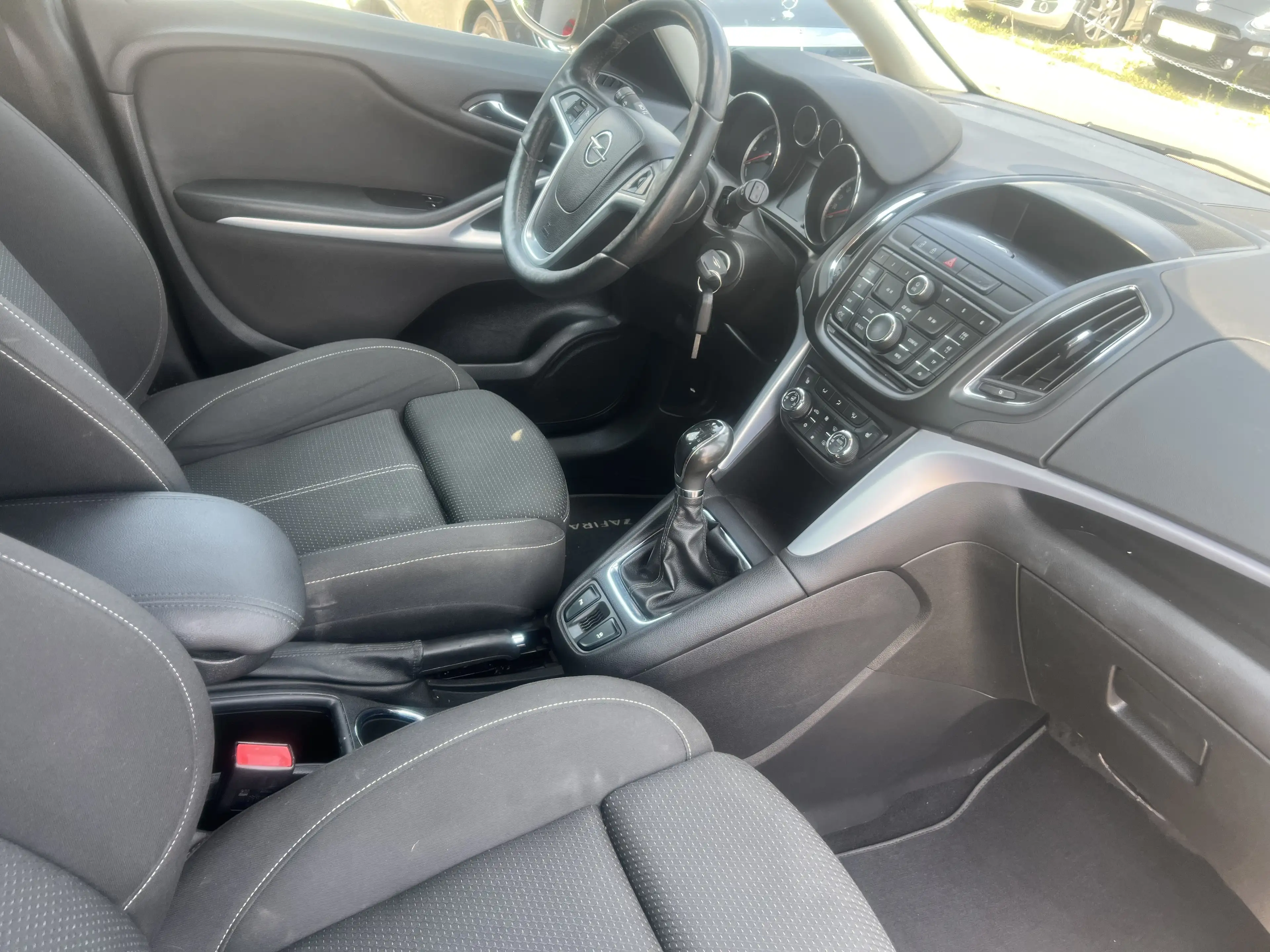 Opel Zafira Tourer Edition 7Sitze — photo 5