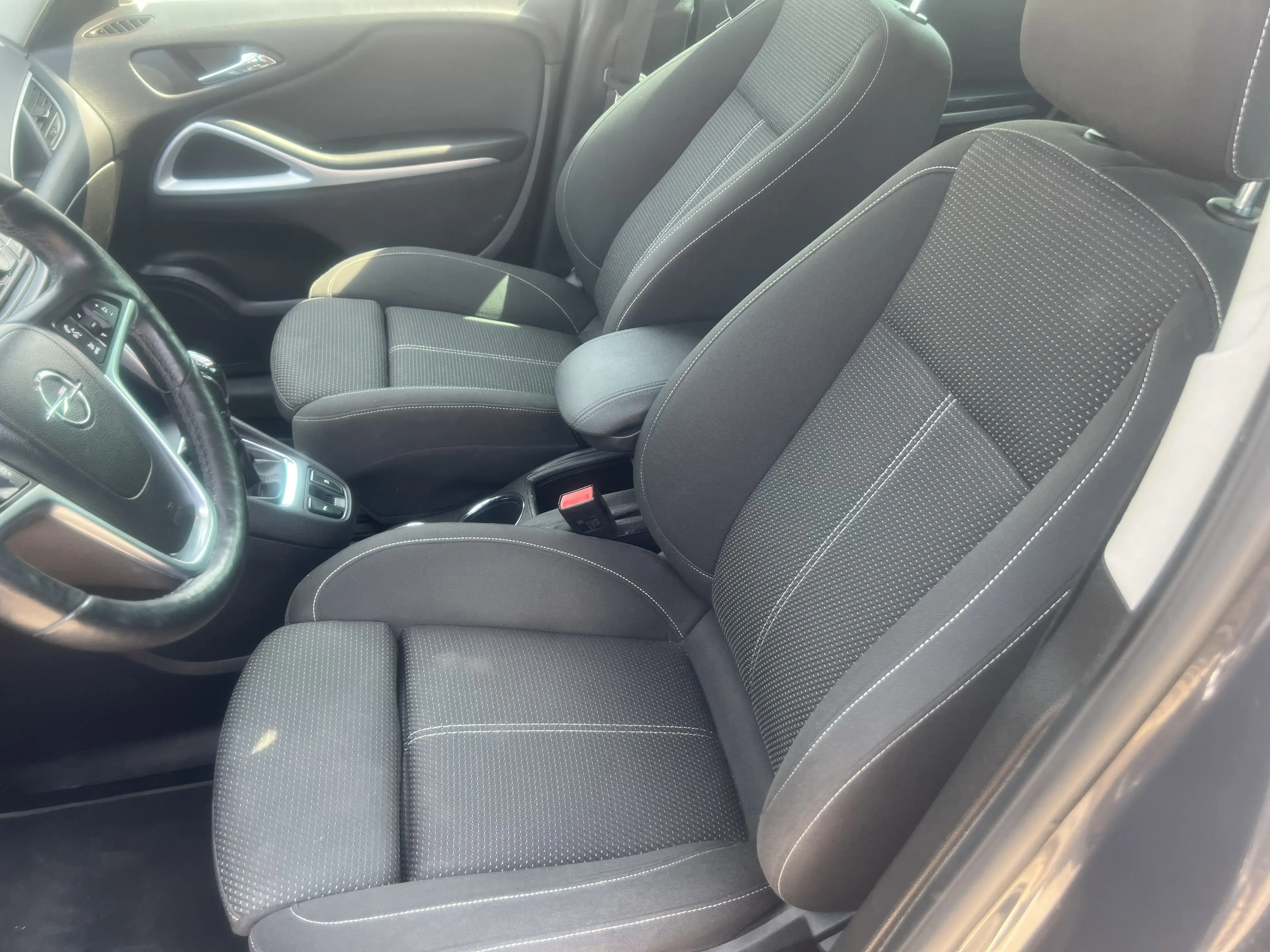 Opel Zafira Tourer Edition 7Sitze — photo 8