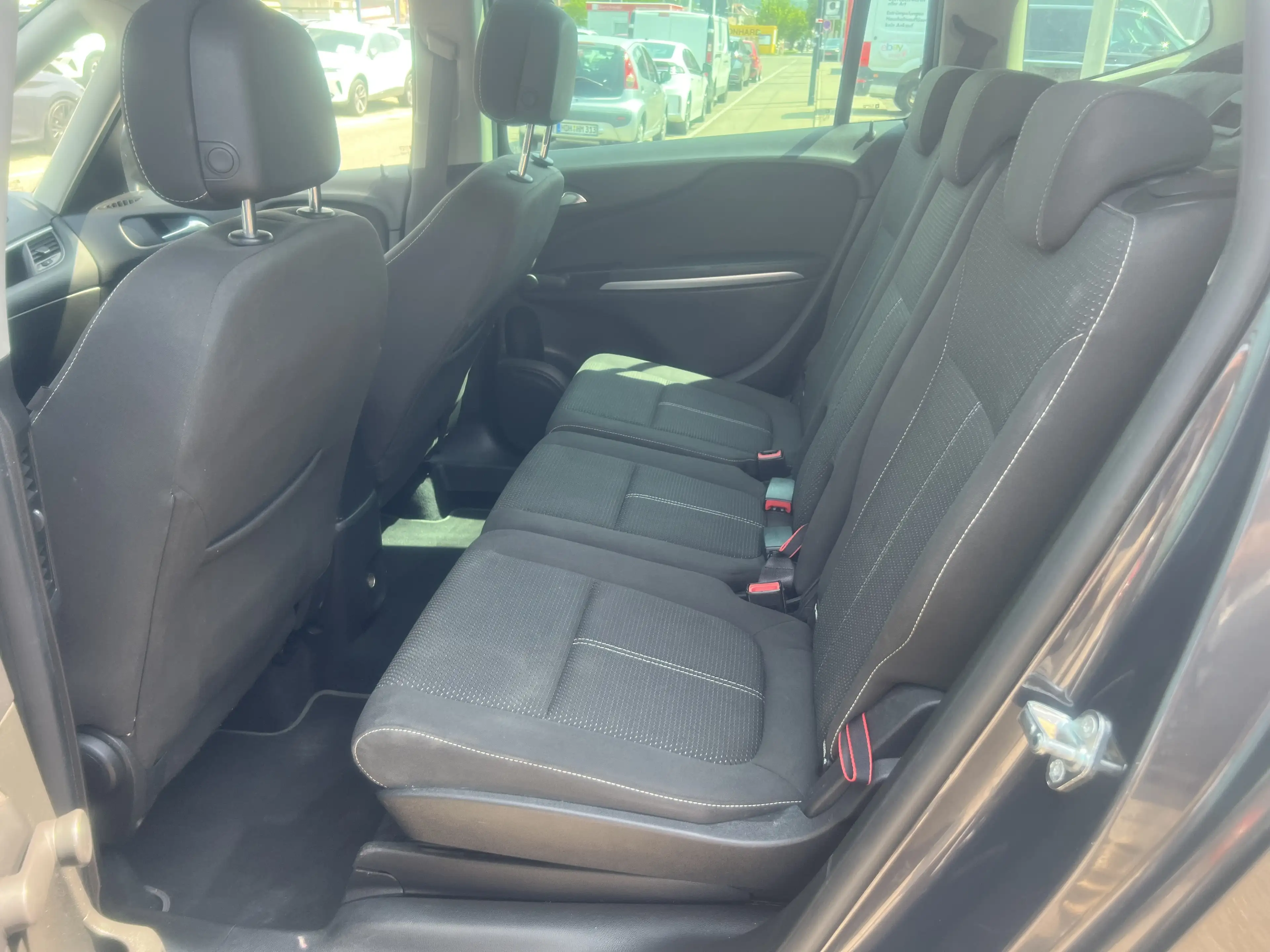 Opel Zafira Tourer Edition 7Sitze — photo 9