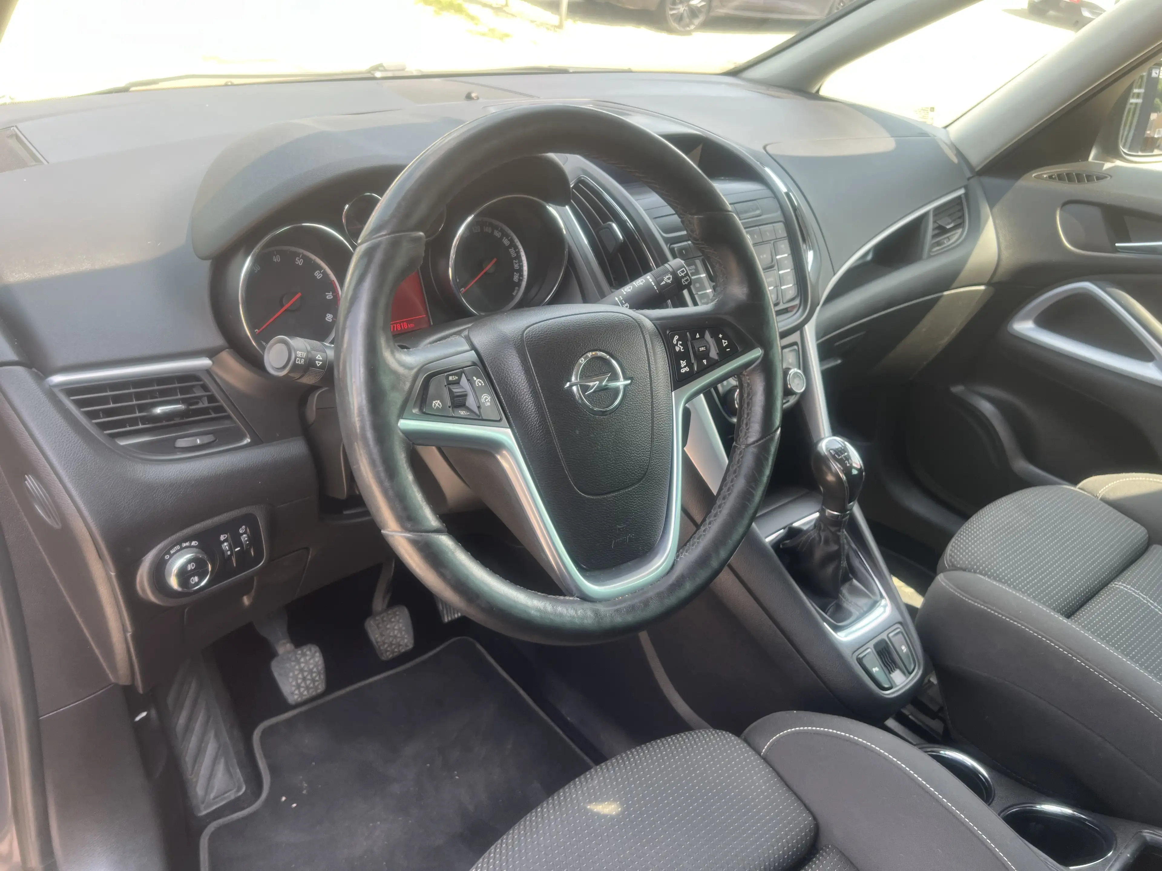 Opel Zafira Tourer Edition 7Sitze — photo 6
