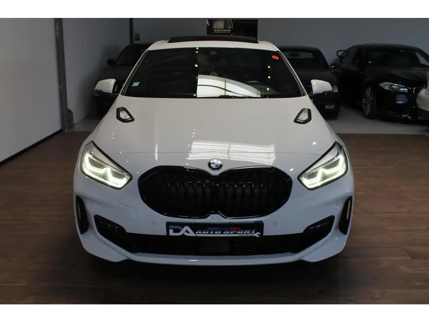BMW 118 118d - BVA  BERLINE F40 M Sport Bianco - 2