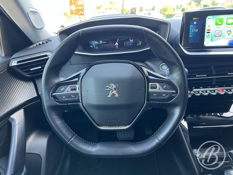 Peugeot e-2008 EV Allure 50 kWh 136 pk Automaat Range tot 300 km — photo 8