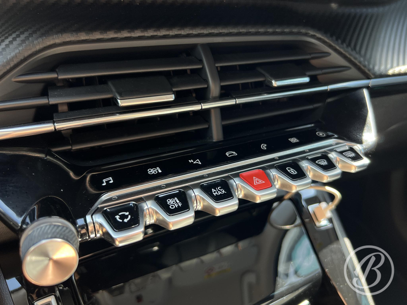 Peugeot e-2008 EV Allure 50 kWh 136 pk Automaat Range tot 300 km — photo 19