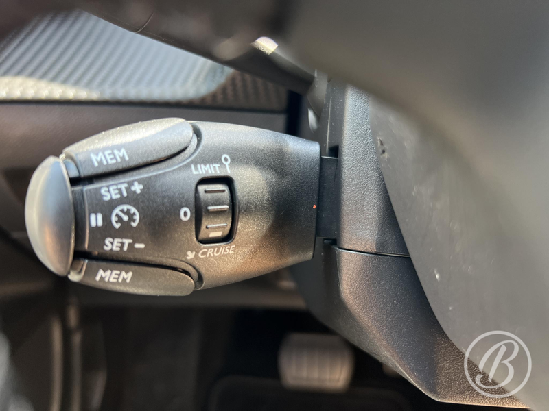 Peugeot e-2008 EV Allure 50 kWh 136 pk Automaat Range tot 300 km — photo 16