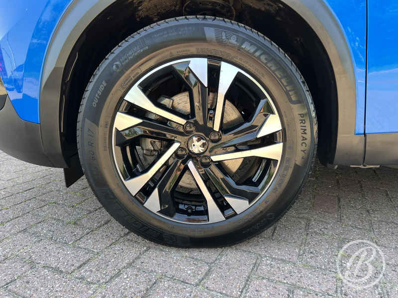 Peugeot e-2008 EV Allure 50 kWh 136 pk Automaat Range tot 300 km — photo 26