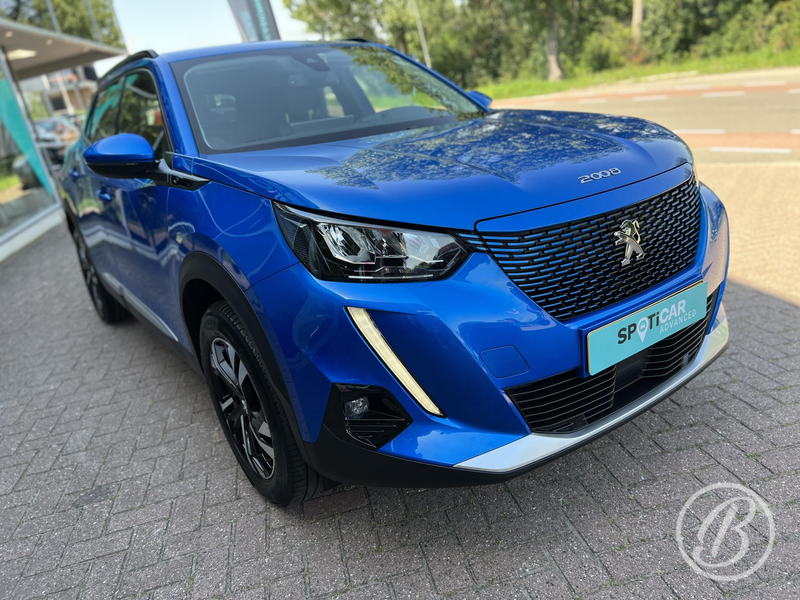 Peugeot e-2008 EV Allure 50 kWh 136 pk Automaat Range tot 300 km — photo 36